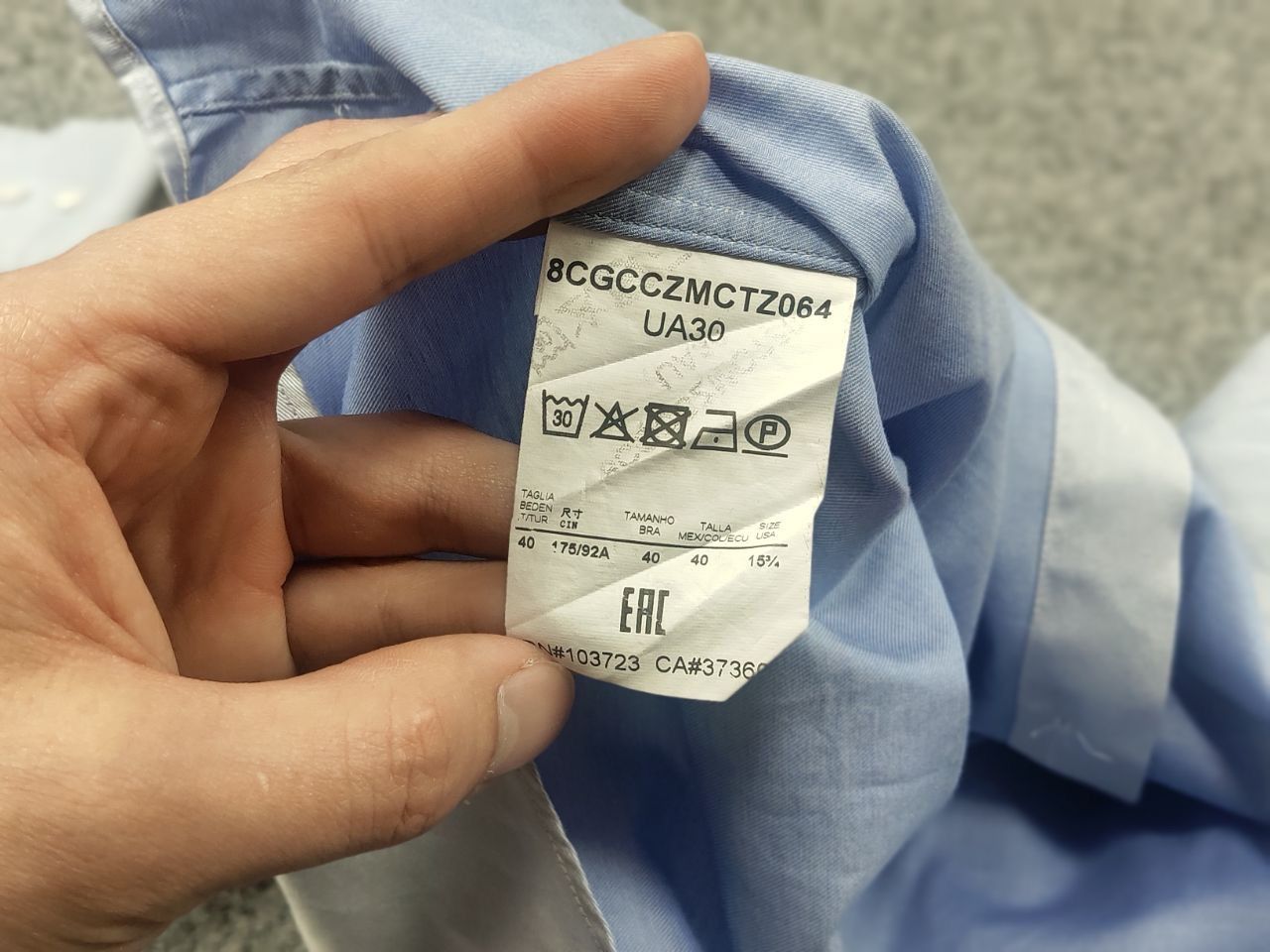 Giorgio Armani Giorgio Armani Design with Light blue thin Long sleeve shirt Size US M / EU 48-50 / 2 - 15 Thumbnail