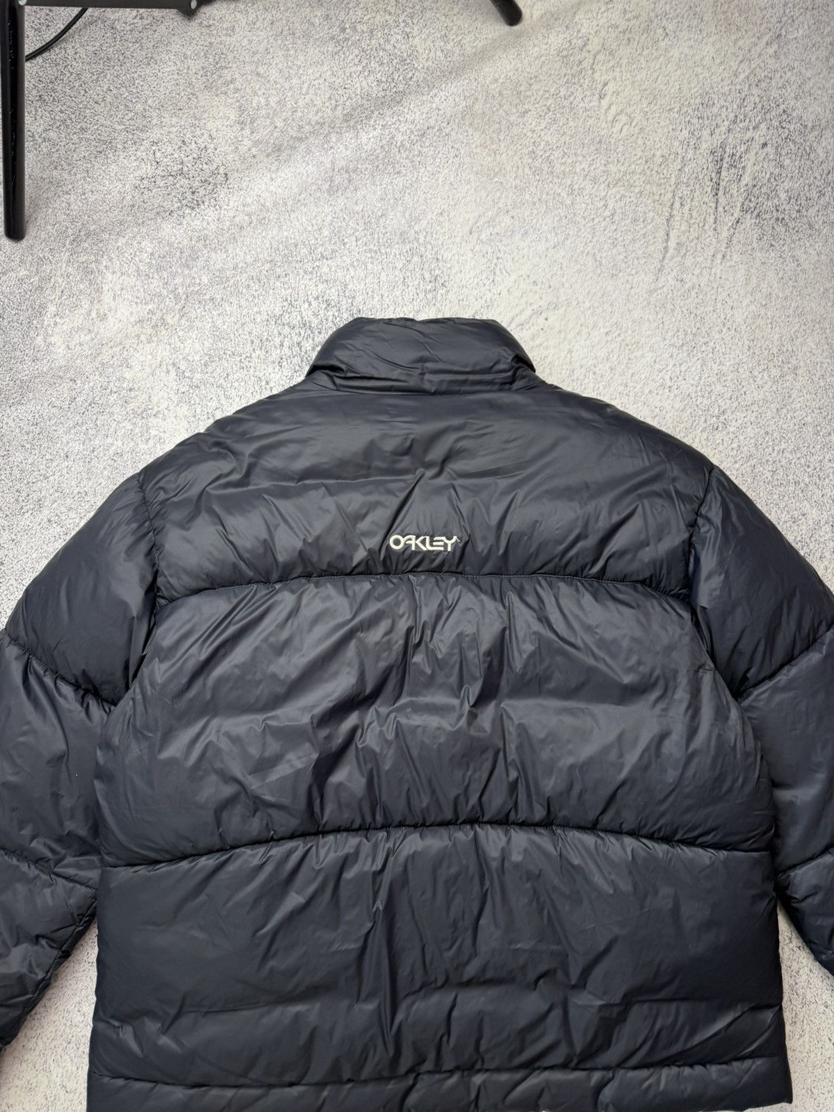 Oakley Vintage Oakley Black Puffer Jacket Y2K USA Size XL / US 12-14 / IT 48-50 - 25 Thumbnail