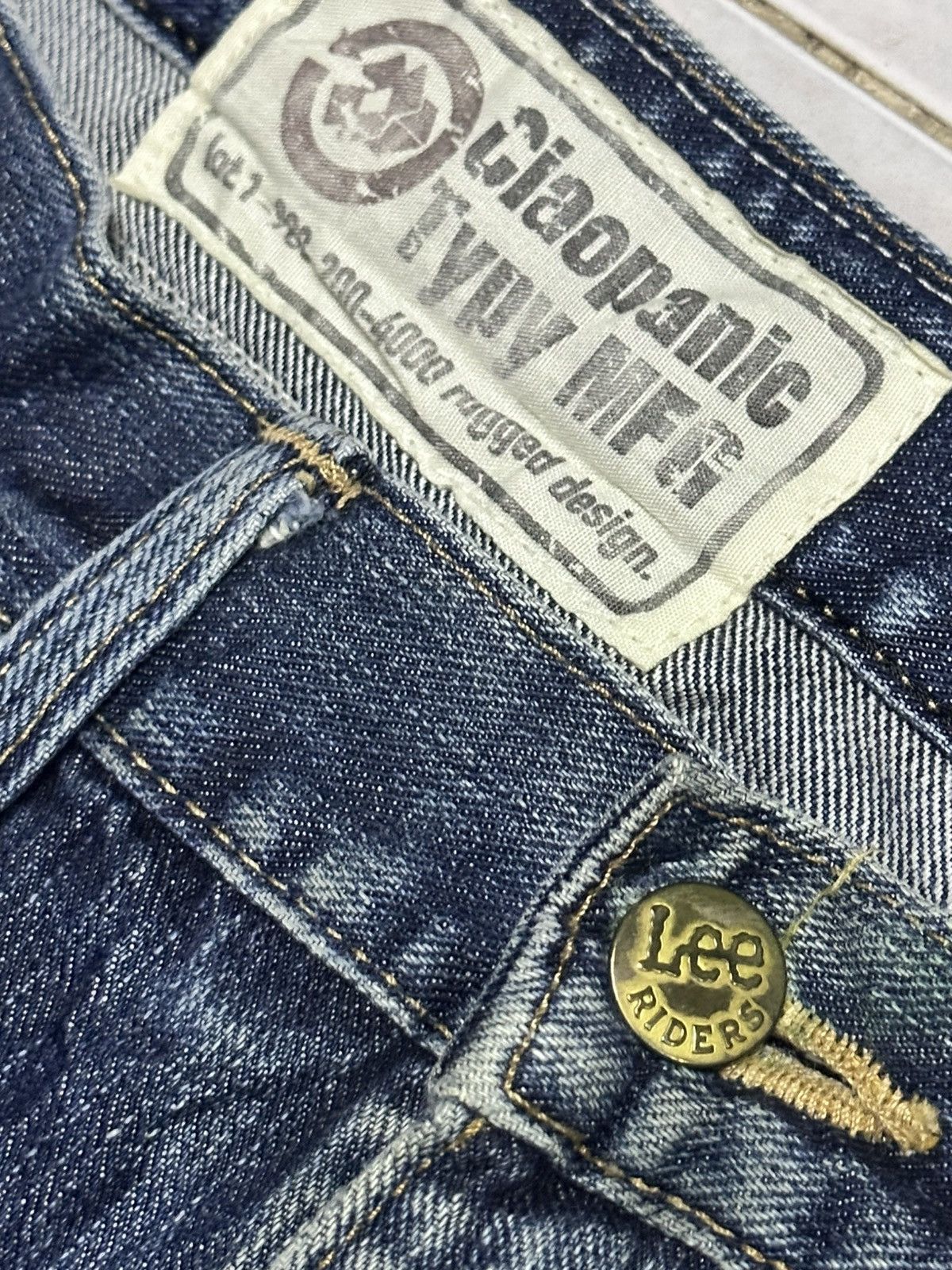 Lee Lee Riders Vintage Baggy Loose Style With Faded Wash Size US 32 / EU 48 - 8 Thumbnail