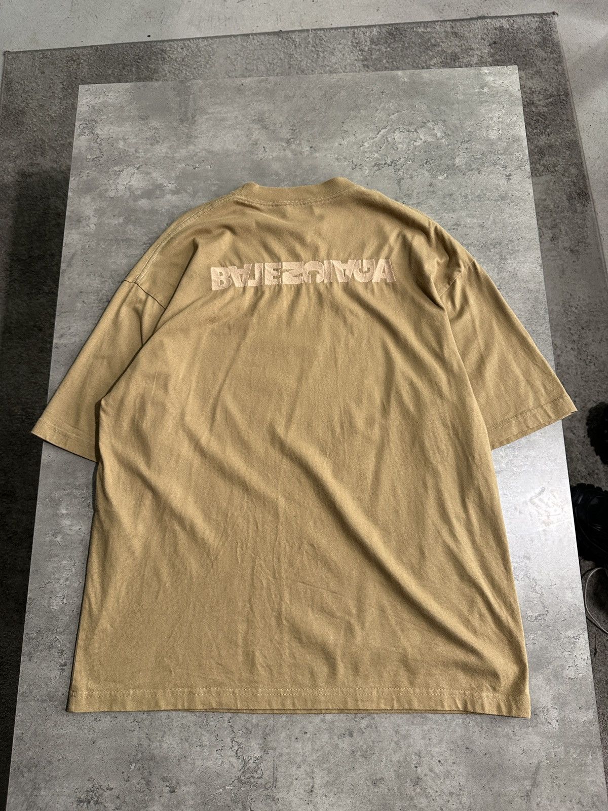 Balenciaga Balenciaga T-shirt Size US S / EU 44-46 / 1 - 2 Thumbnail