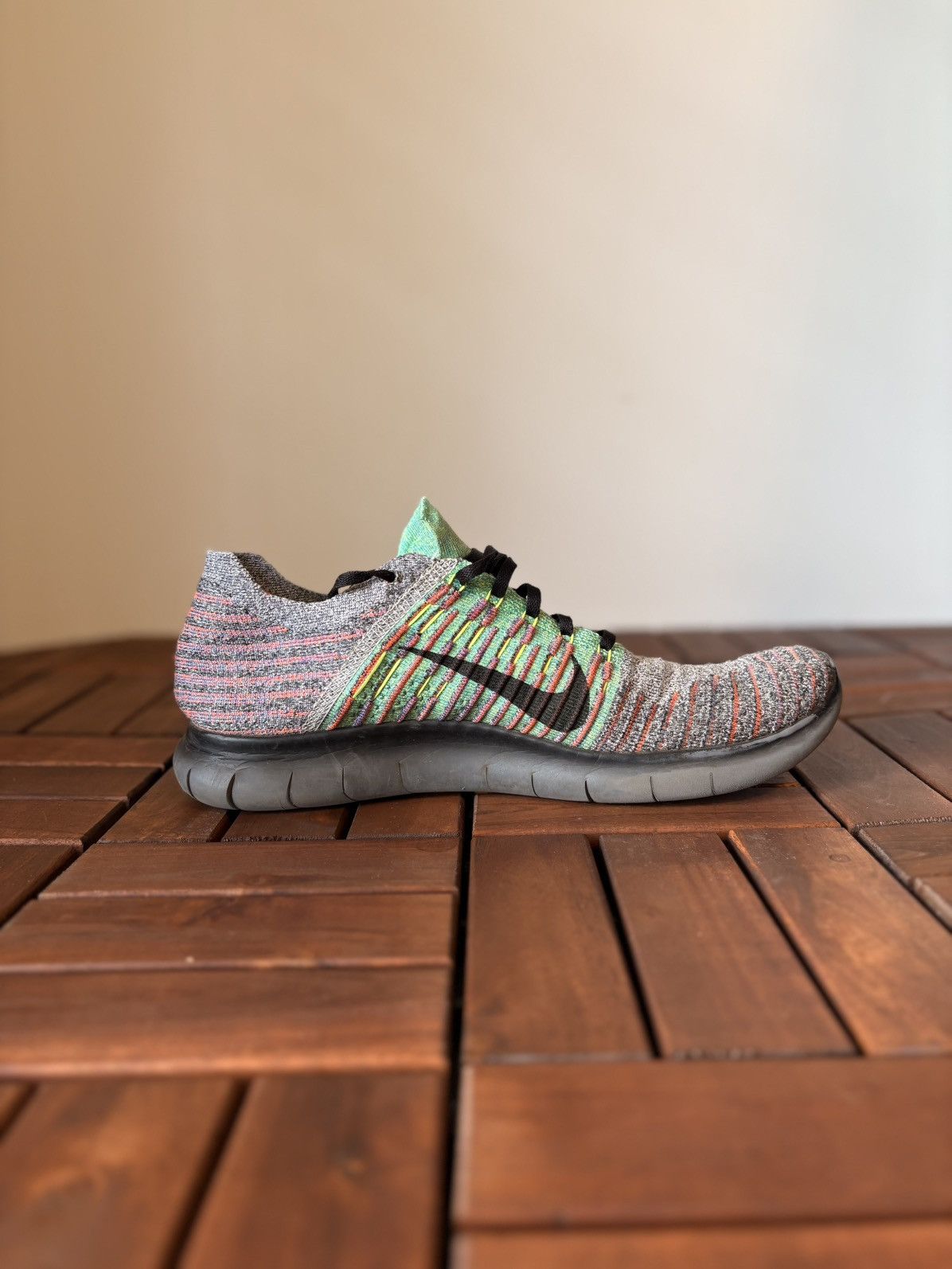 Nike Nike Free RN Flyknit – Grey / Multicolour – US11 – 2017 Size US 11 / EU 44 - 8 Thumbnail