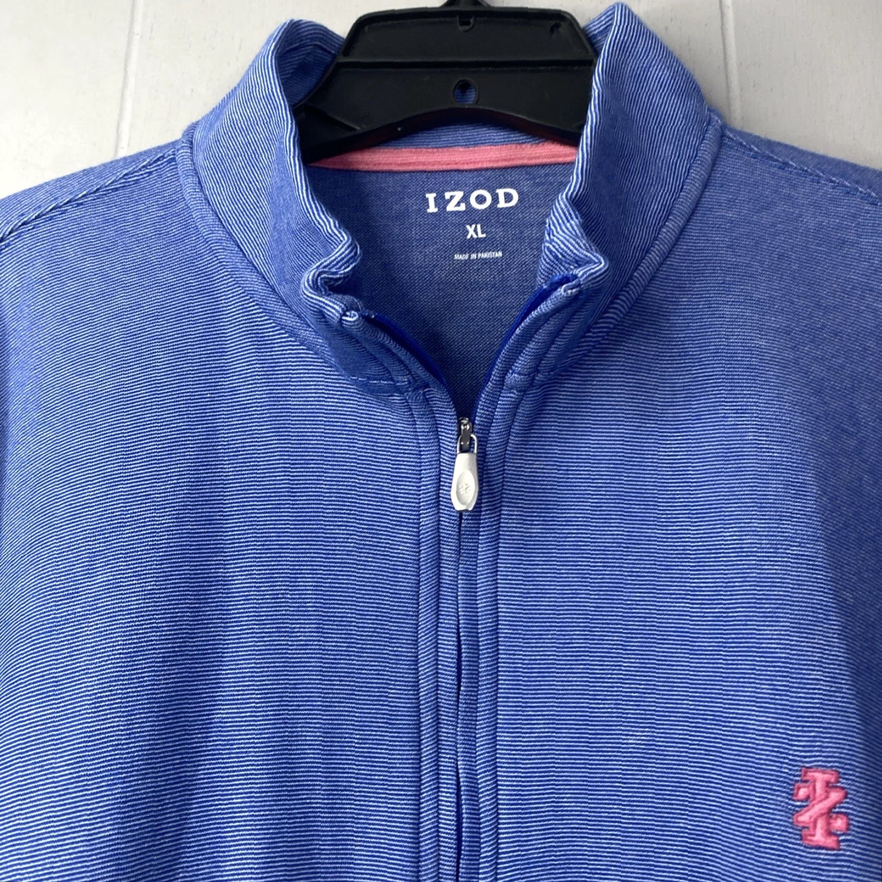 Izod IZOD Mens Long Sleeve 1/4 Zip Light Weight Blue Casual Golf XL Boxy 26x27 Size US XL / EU 56 / 4 - 4 Thumbnail