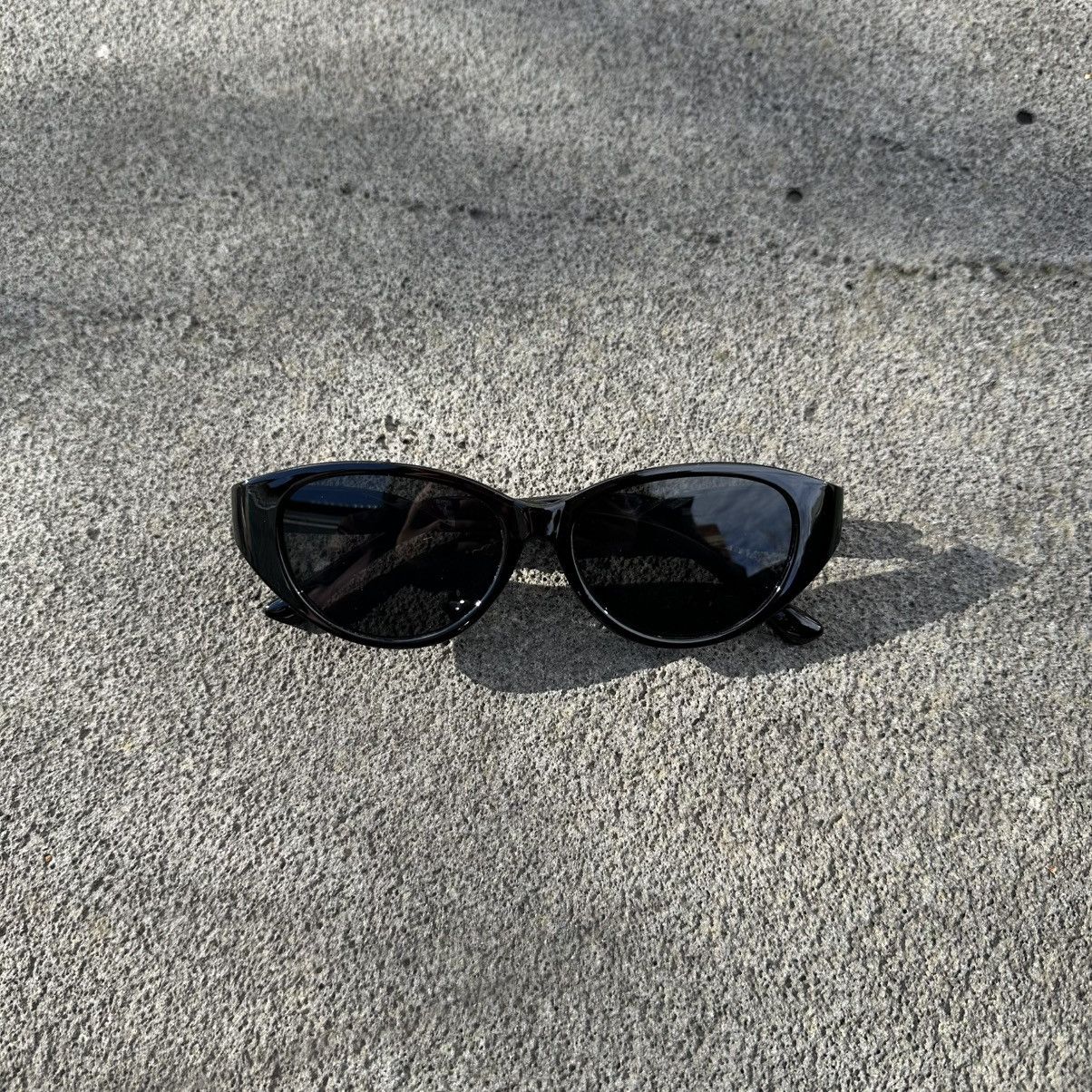 Other Y2K Unisex Sunglasses Retro Fashion Shades XY77117-01 Size ONE SIZE - 1 Thumbnail