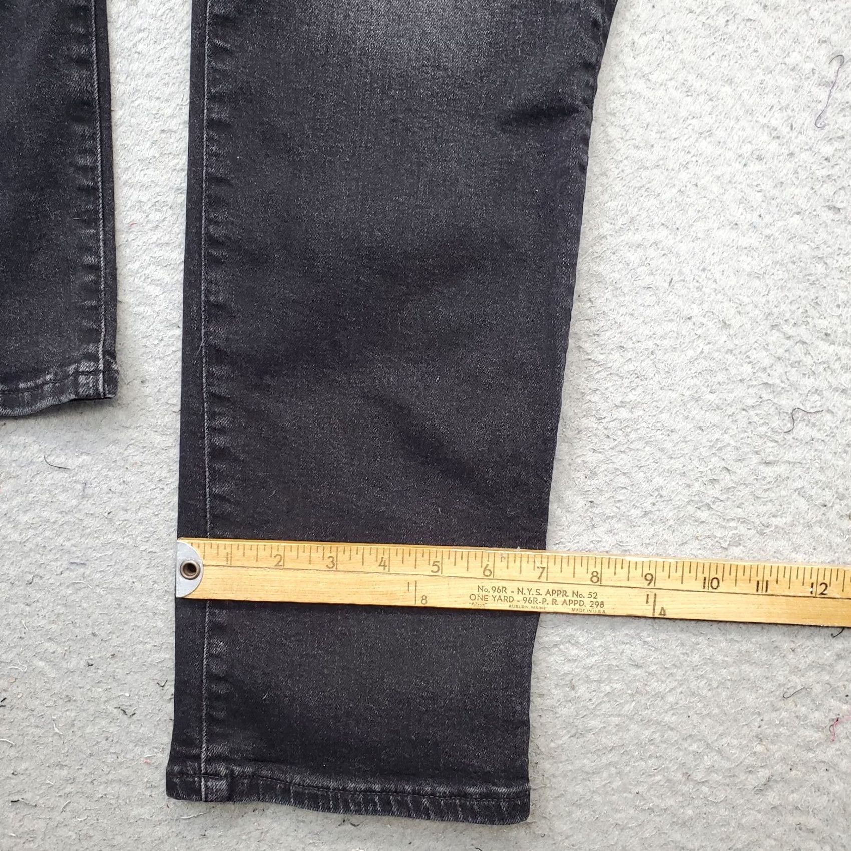 American Eagle Outfitters American Eagle Outfitters Jeans Womens Size 29 Black Denim Athletic Straight Leg 5-Pocket Design Size 24" / US 00 / IT 34 - 5 Thumbnail