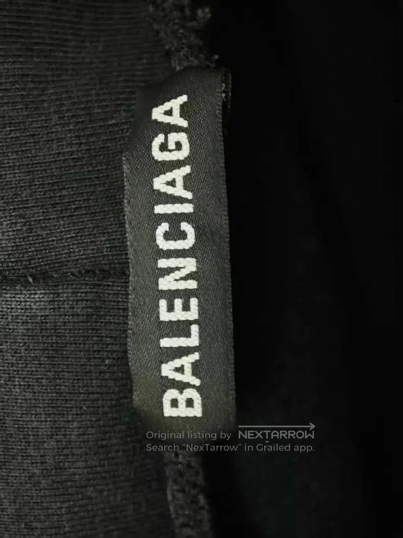Balenciaga Balenciaga Solid Color Logo Printed Pullover Hoodie Size US M / EU 48-50 / 2 - 3 Thumbnail