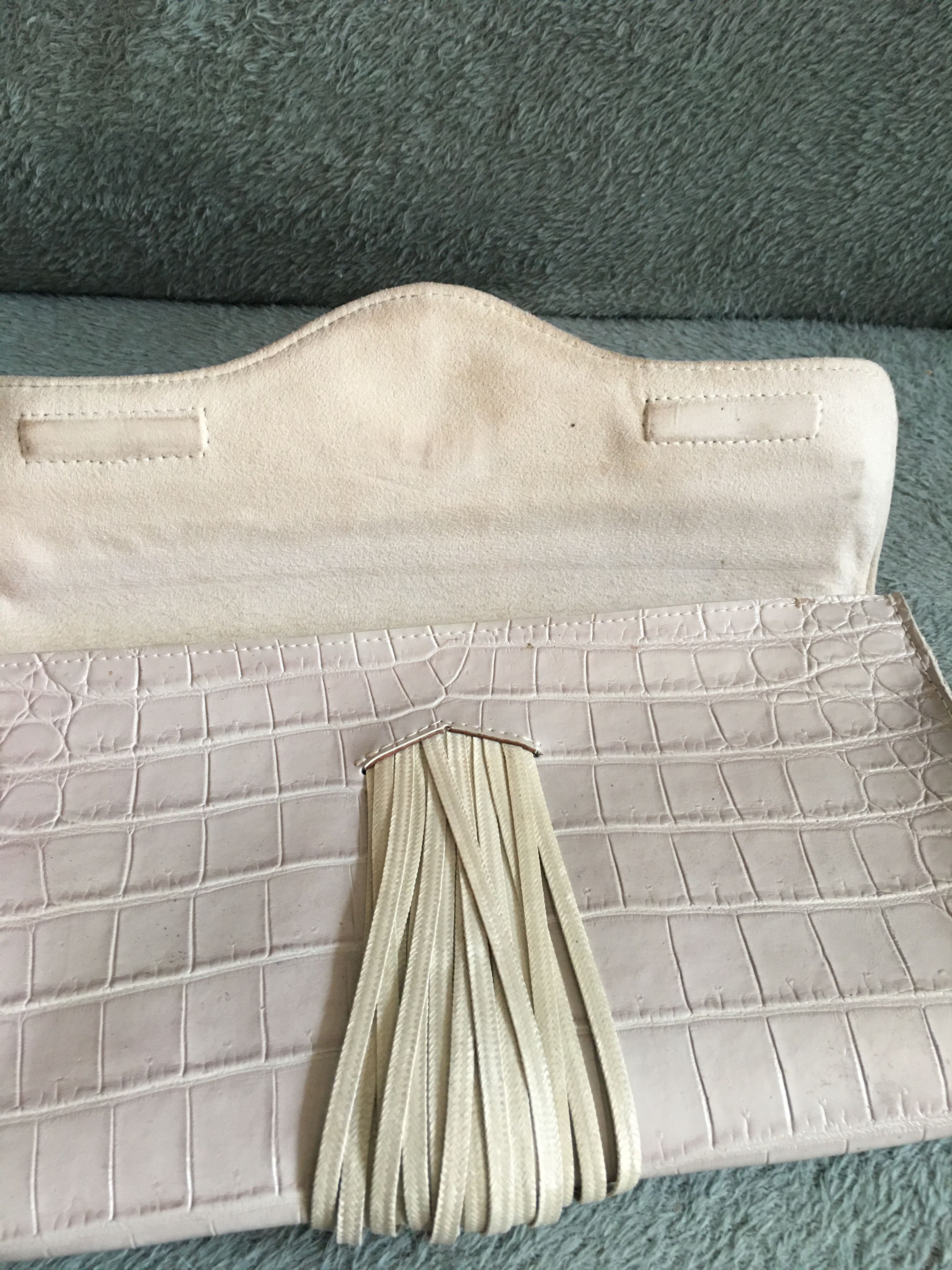 Other Raven Kauffman Couture Beige Embossed Leather Clutch Bag Size ONE SIZE - 5 Thumbnail
