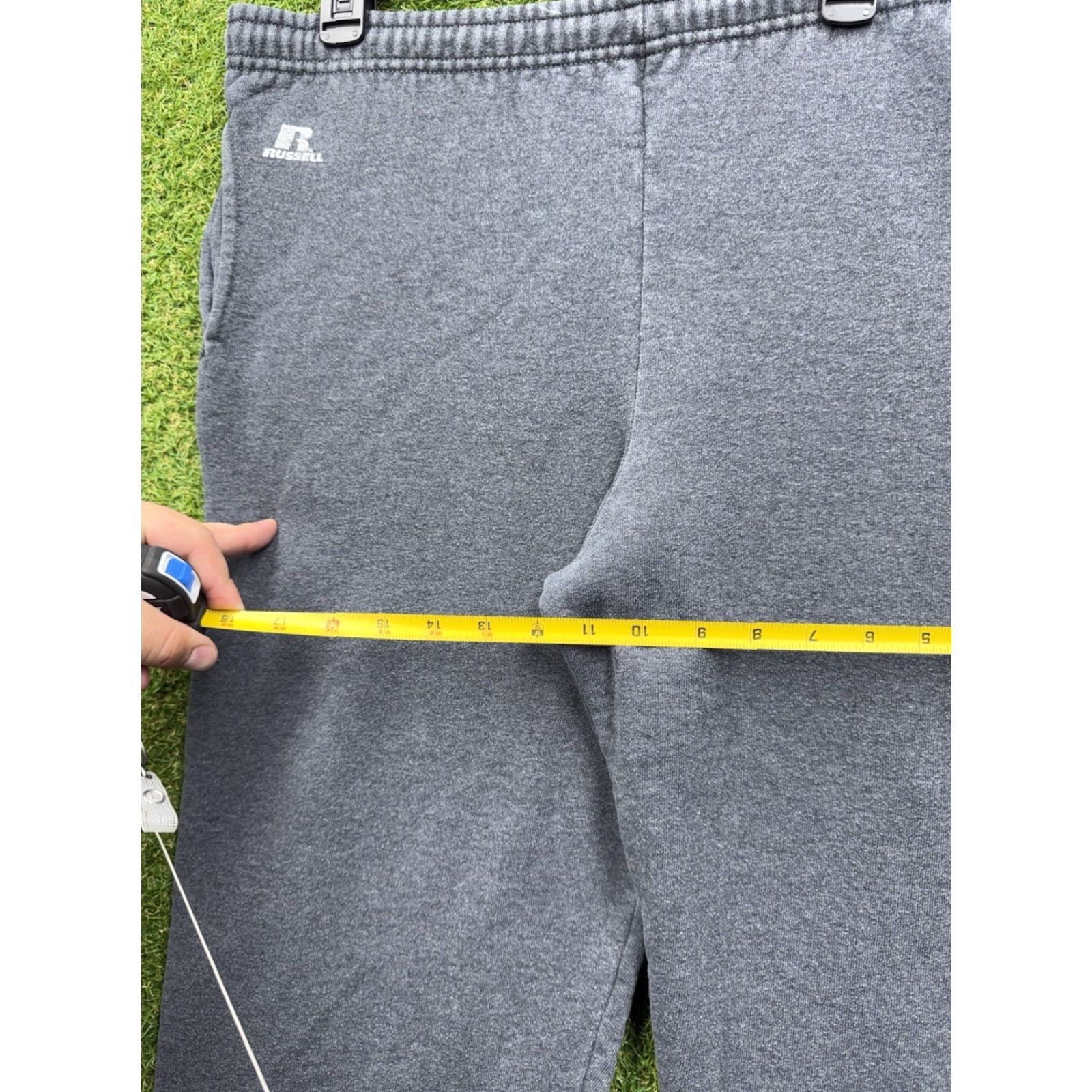 Russell Athletic VINTAGE Russell Athletic Sweatpants Mens M Athletic Fit Gray Fleece USA 90s Casual Lounge Pants Mens Size US 31 - 3 Thumbnail