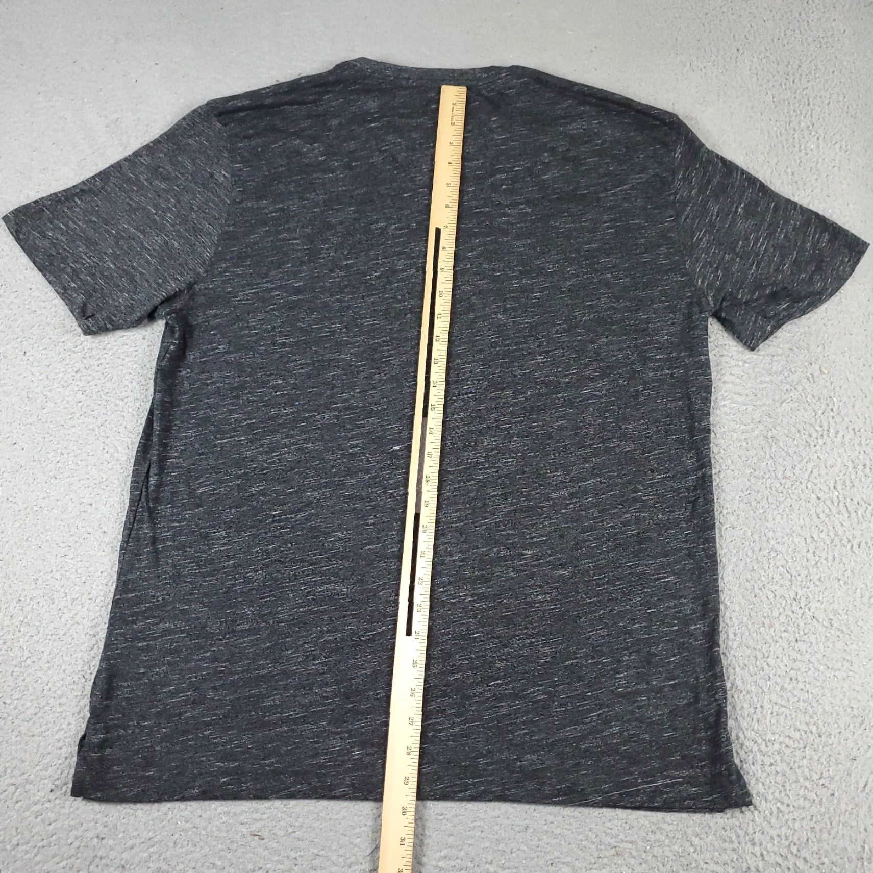 Logo 7 Greg Norman T Shirt Mens Large Gray Shark Logo Casual Short Sleeve Size US L / EU 52-54 / 3 - 4 Thumbnail