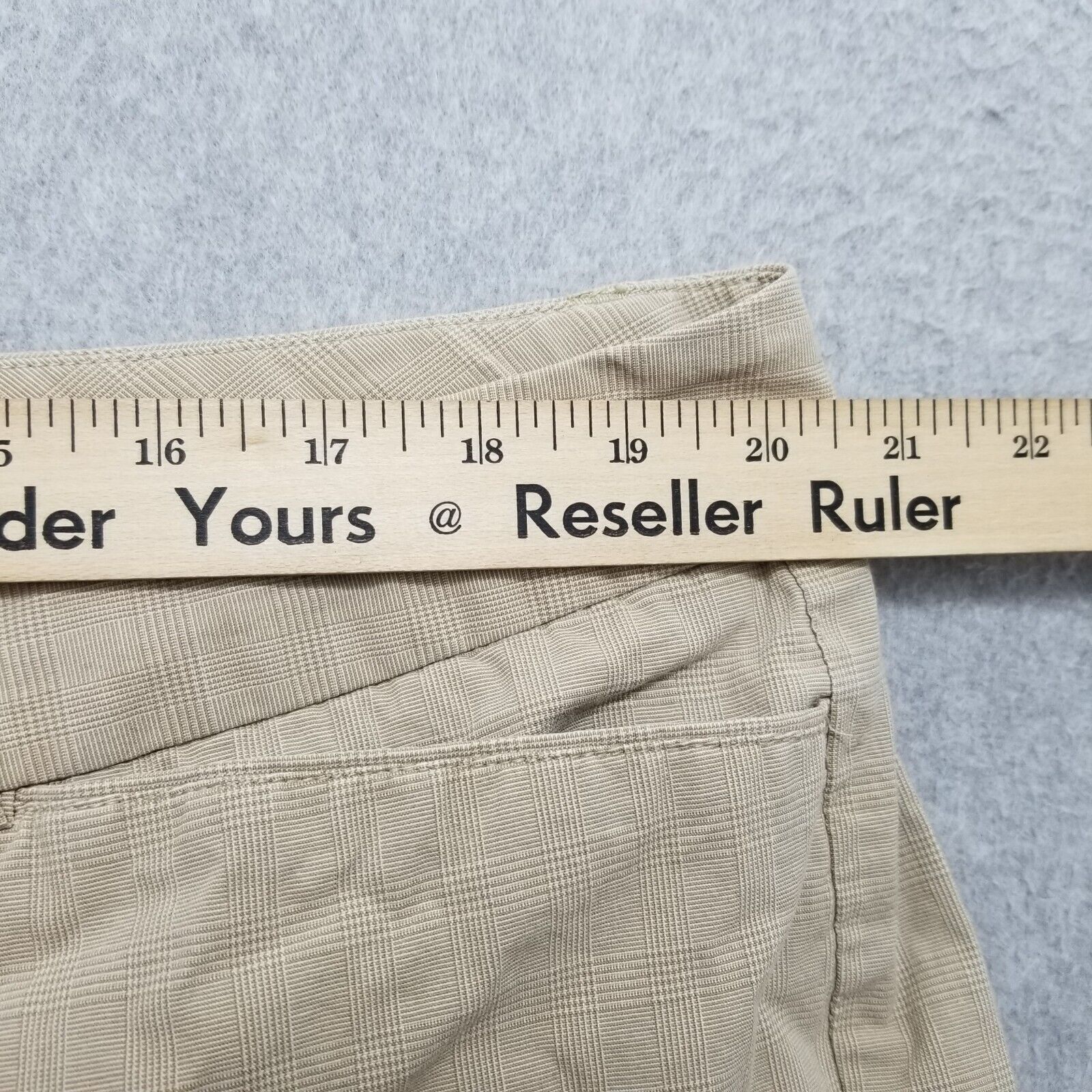 Dockers Dockers Pants Womens 22 Pockets Capri 41x20 Casual Plaid Size 41" - 6 Thumbnail