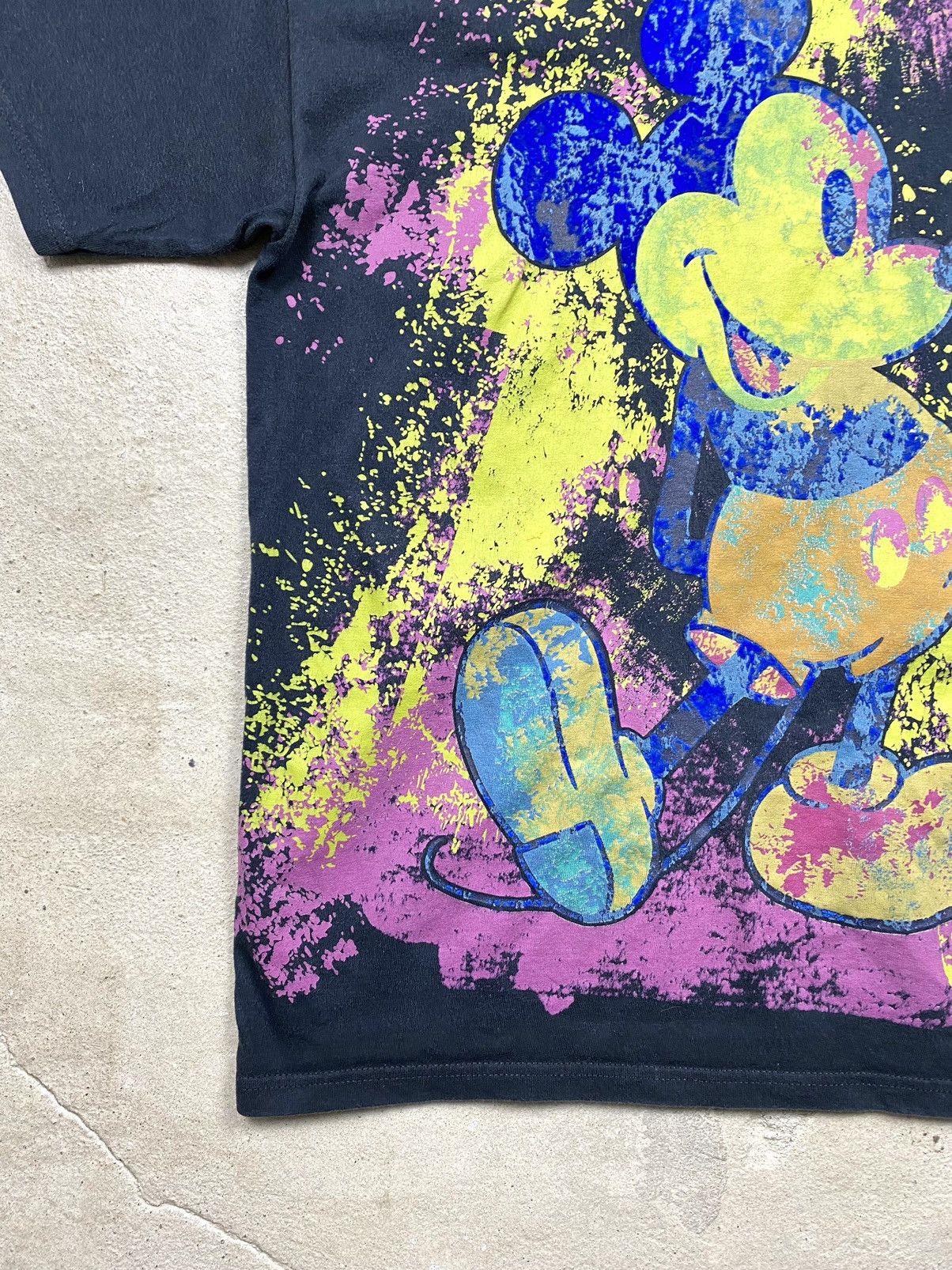 Disney Vintage 00’s Mickey Mouse Disnay Full Print T Shirt Velour Size US L / EU 52-54 / 3 - 4 Thumbnail