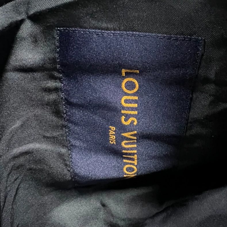 Louis Vuitton Louis Vuitton Navy logo jacquard single-breasted casual lo Size US L / EU 52-54 / 3 - 3 Thumbnail