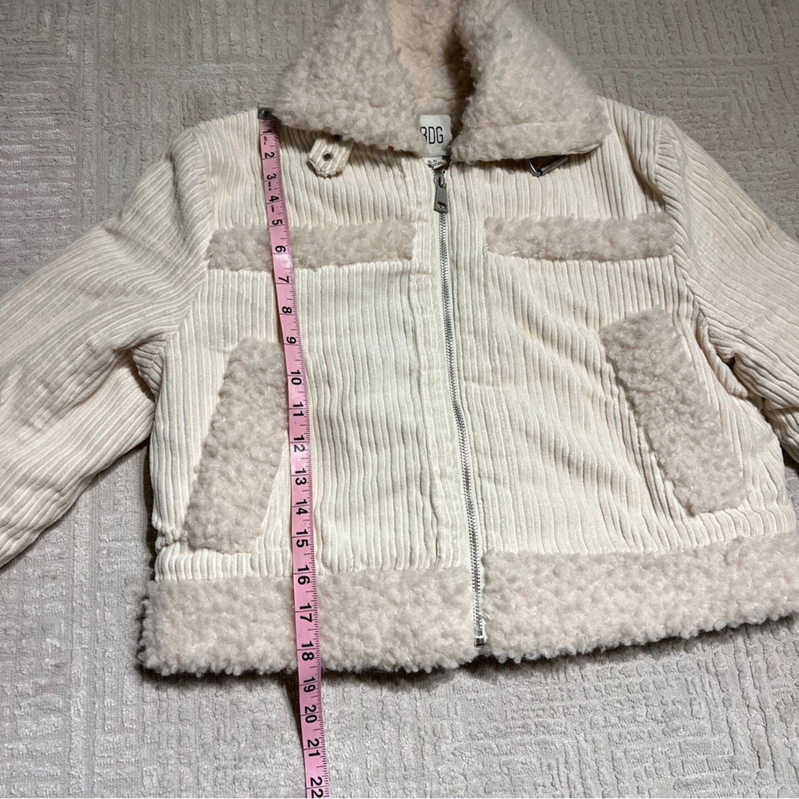 Urban Outfitters Urban Outfitters BDG Ivory/Cream Sherpa Jacket Women’s Small Size S / US 4 / IT 40 - 5 Thumbnail