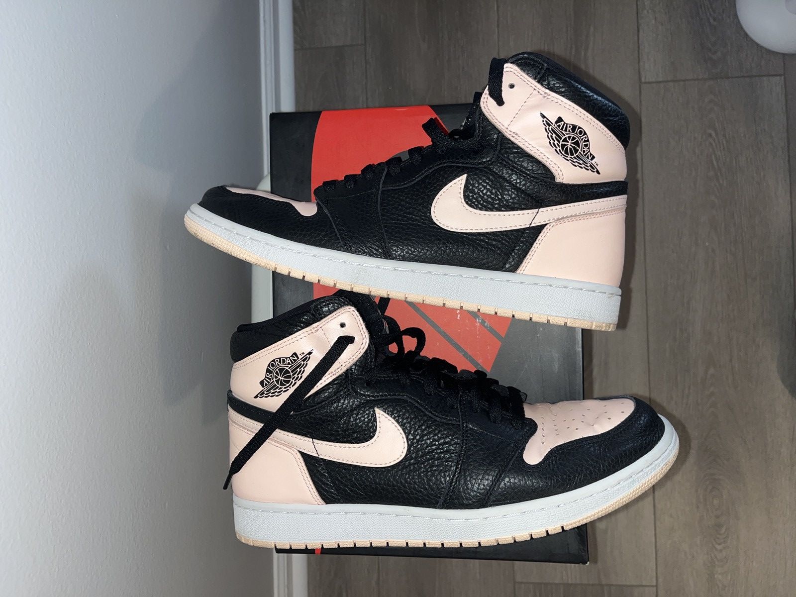 Nike Jordan 1 Crimson Tint