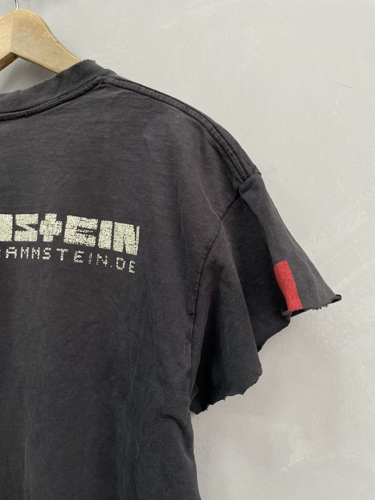 Fruit Of The Loom Rammstein Band Tee balenciaga style Vintage t-shirt Size US M / EU 48-50 / 2 - 8 Thumbnail
