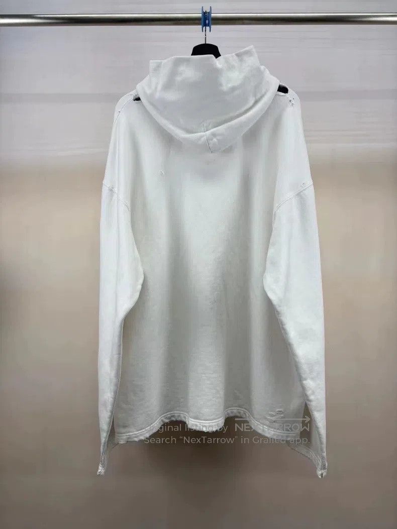 Balenciaga Balenciaga White blurred mosaic letter hoodie Size US S / EU 44-46 / 1 - 2 Thumbnail