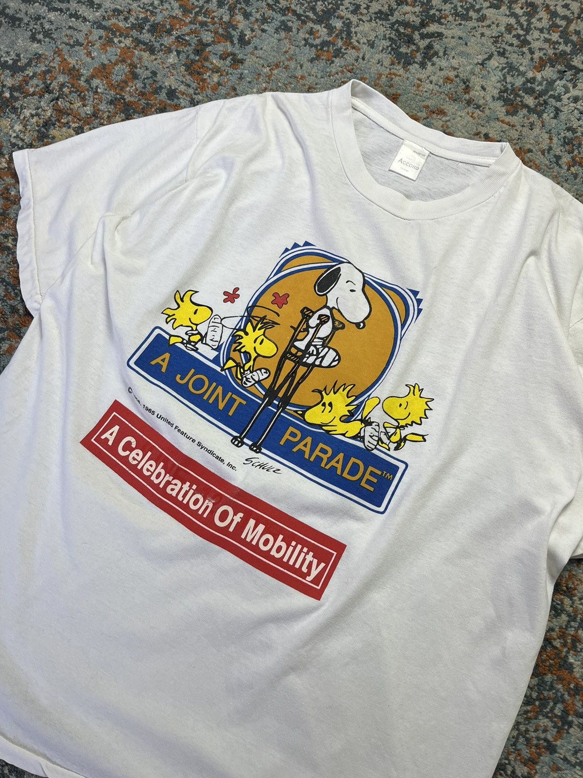Cartoon Network × Vintage Vintage 80s Snoopy a joint parade graphic tee Size US XL / EU 56 / 4 - 5 Thumbnail
