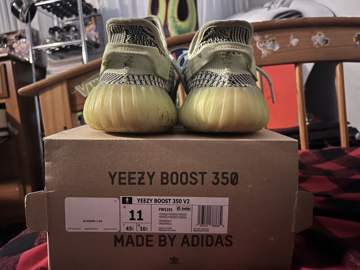 Adidas Yeezy 350 boost “yeezreel” 2019 Size US 11 / EU 44 - 4 Thumbnail