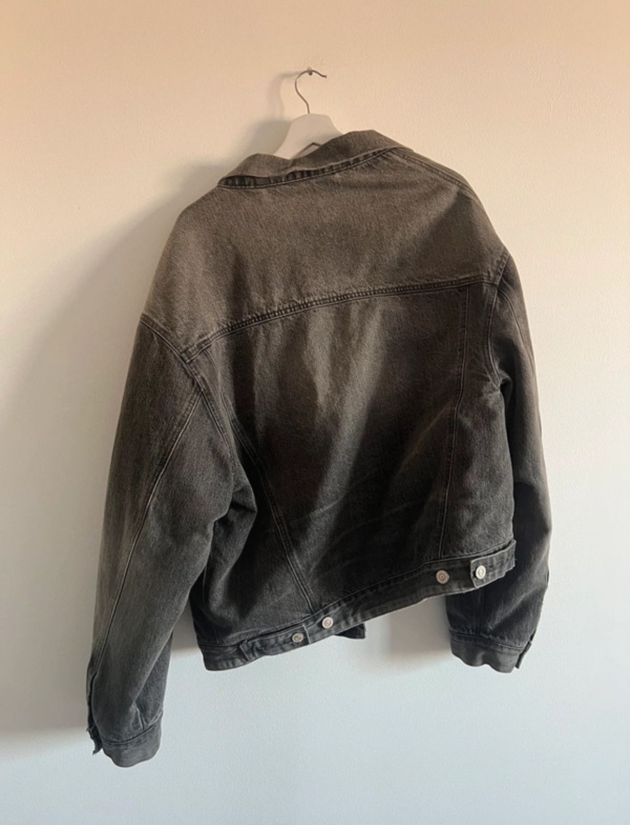 Balenciaga Balenciaga Asymmetrical Off Shoulder Denim Jacket Size US M / EU 48-50 / 2 - 3 Thumbnail