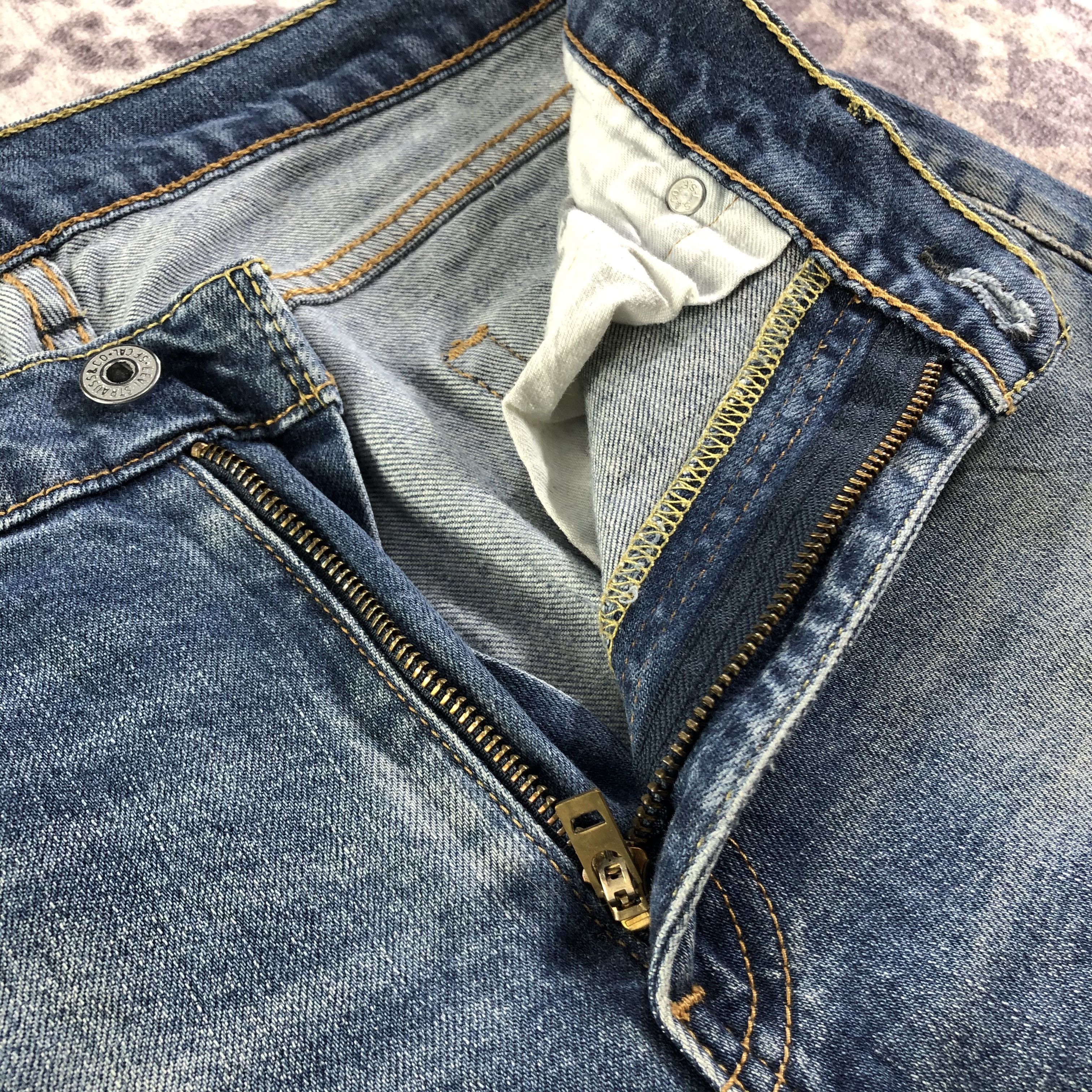 Levi's × Vintage Vintage Blue Wash Levis 513 Jeans-JM3270 Size US 31 - 8 Thumbnail
