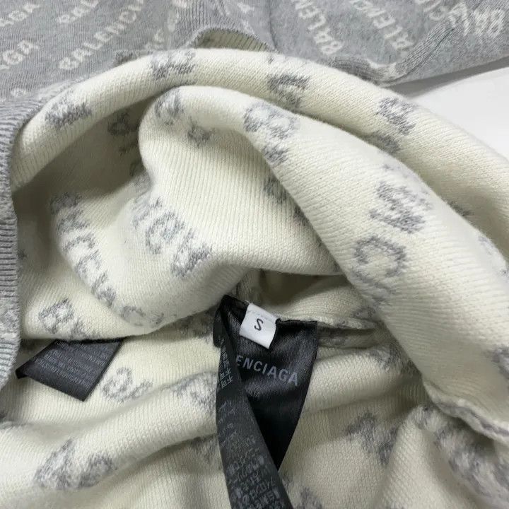 Balenciaga Balenciaga Balenciaga Logo Print Long Sleeve Sweater -2507 Size US S / EU 44-46 / 1 - 3 Thumbnail