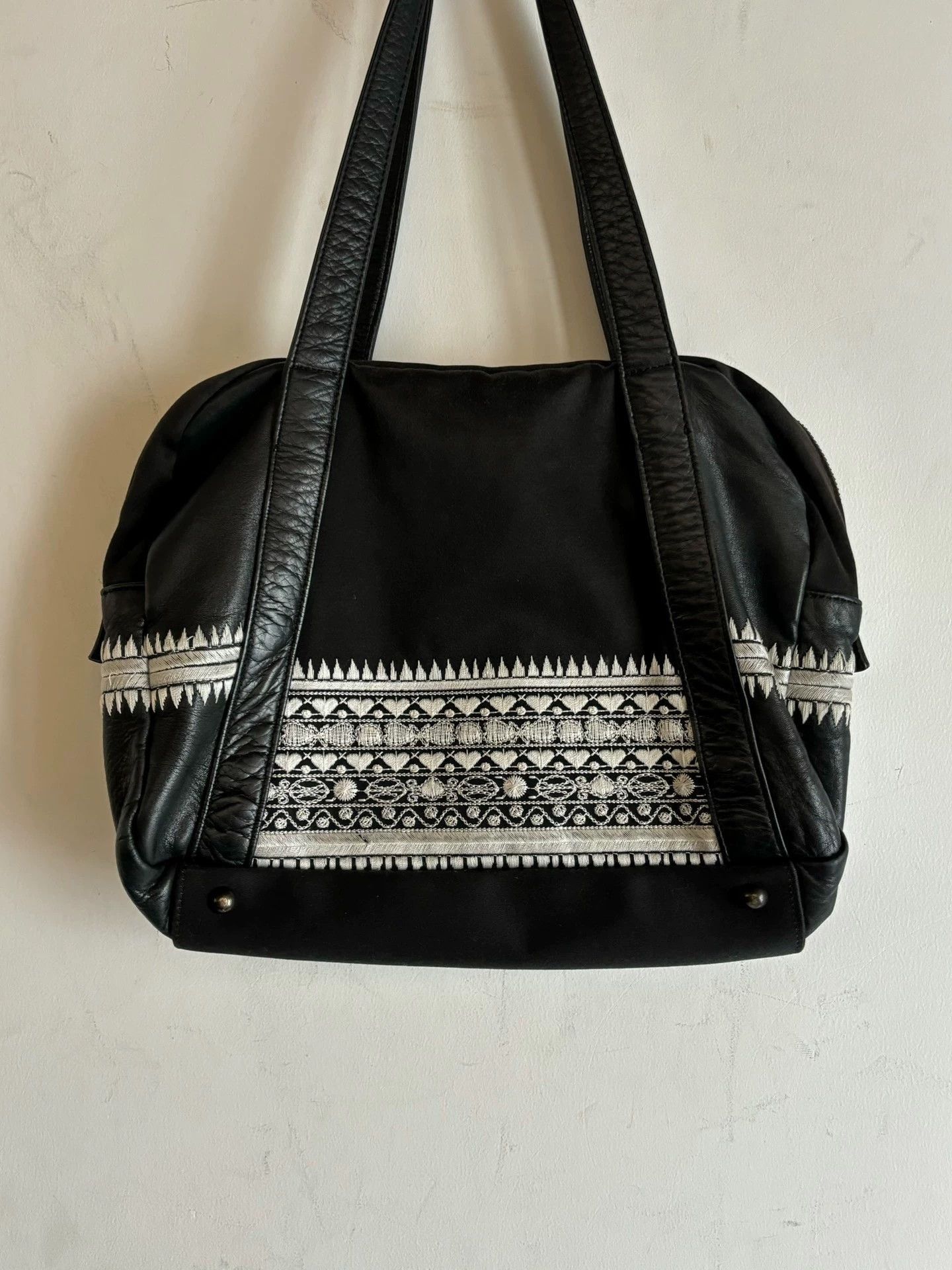 Jean Paul Gaultier Black & White Embroidered Tote Bag Size ONE SIZE - 1 Thumbnail