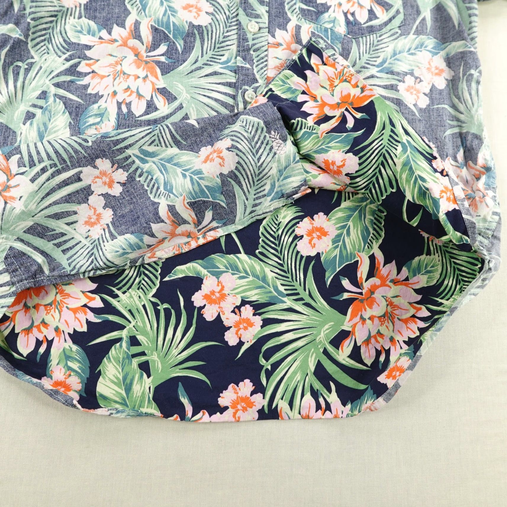 Chubbies Chubbies Shirt Small Mens Blue Floral Hawaiian Button-Up Short Sleeve Cotton Elastane Size US S / EU 44-46 / 1 - 4 Thumbnail