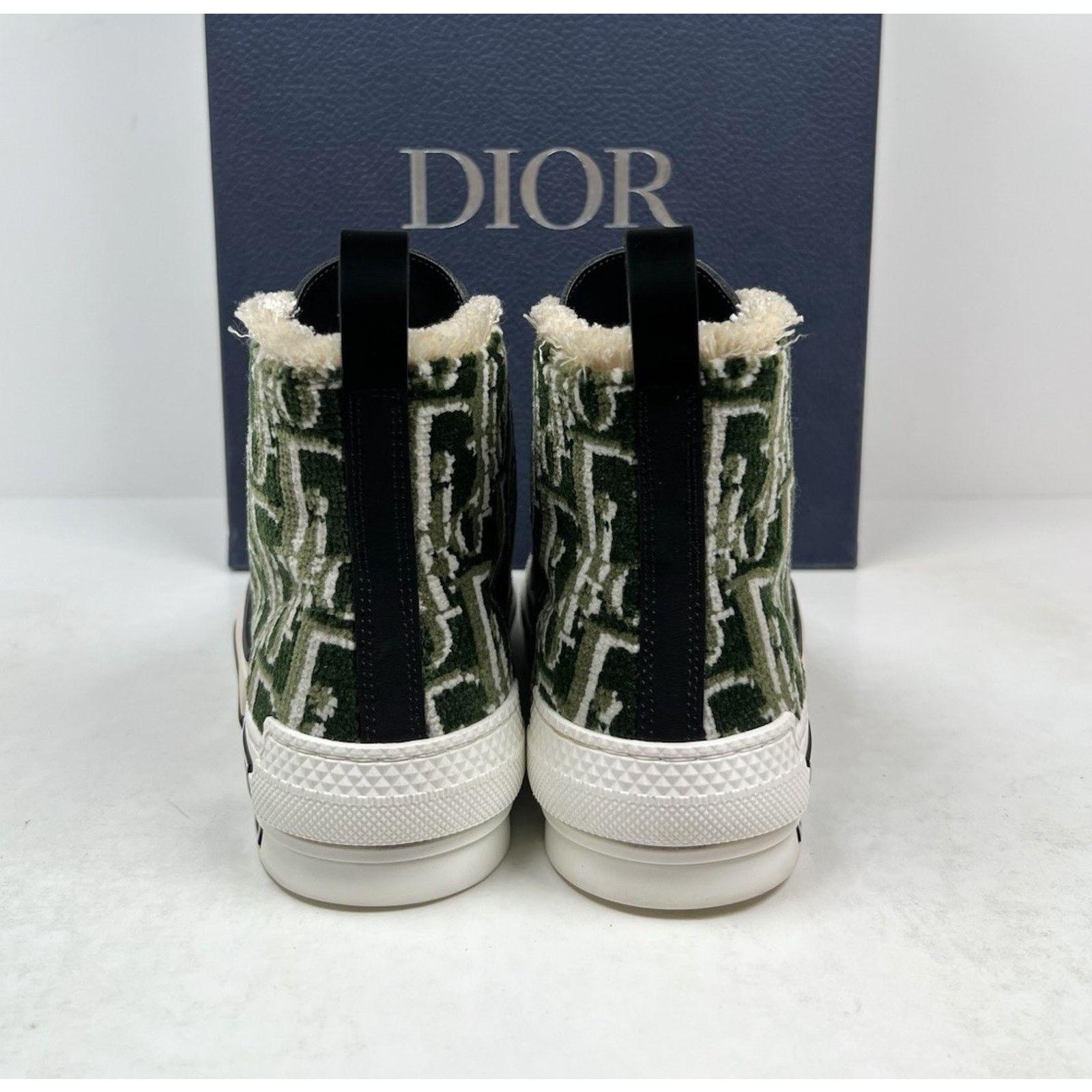 Dior Size 37EU/5M - Dior b23 Oblique Olive Tapestry High Size US 5 / EU 37 - 4 Thumbnail