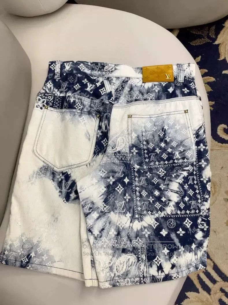 Louis Vuitton LV Blue White Tie-Dye Shorts. Size US 29 - 3 Thumbnail