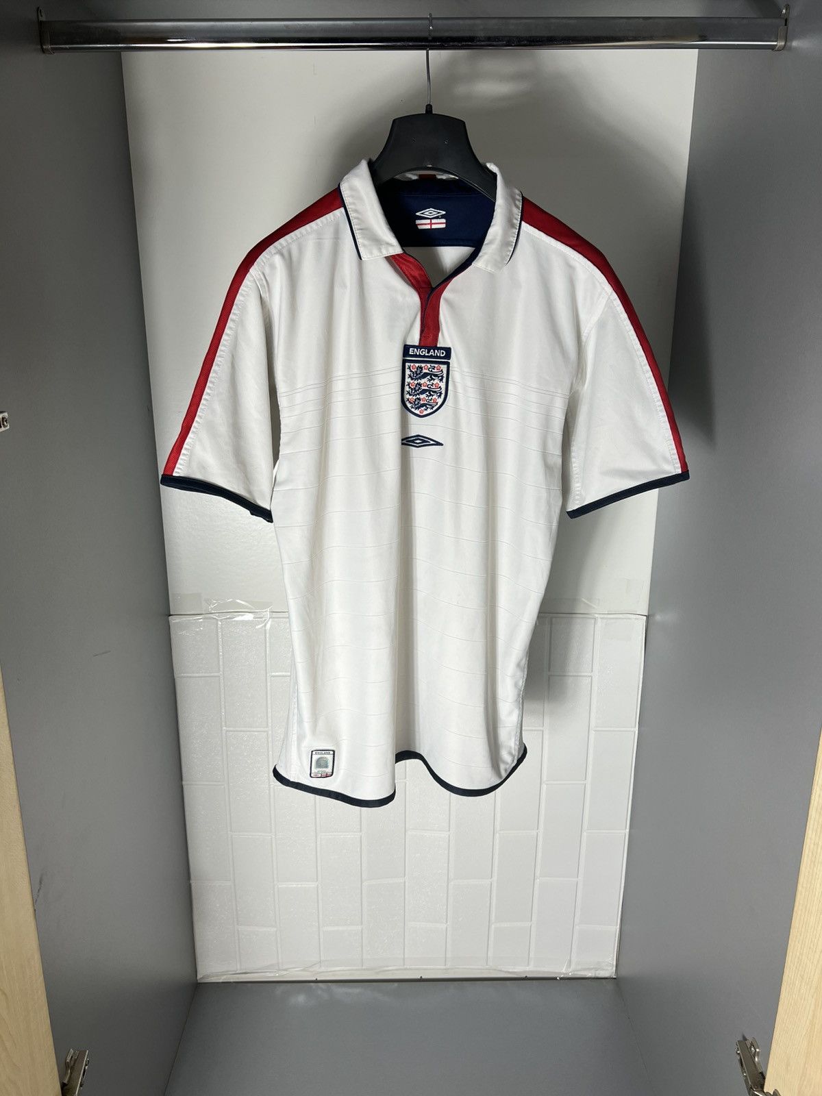 Umbro × Vintage VERY RARE UMBRO ENGLAND RETRO SOCCER JERSEY BLOKECORE 90s Size US M / EU 48-50 / 2 - 3 Thumbnail