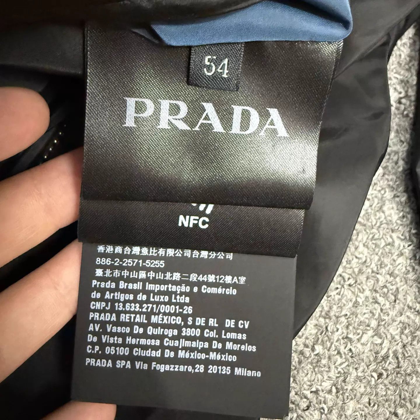 Prada Prada Black Blue Reversible Triangle Logo Nylon Jacket 54 Size US L / EU 52-54 / 3 - 4 Thumbnail