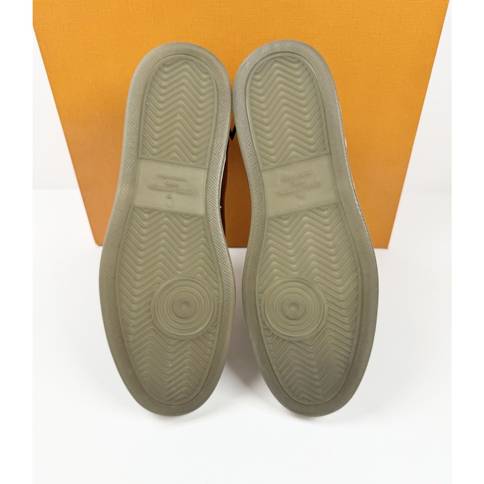 Louis Vuitton Size 7UK/8US - Louis Vuitton Rivoli Sneaker Low TRIED ON! Size US 8 / EU 41 - 7 Thumbnail