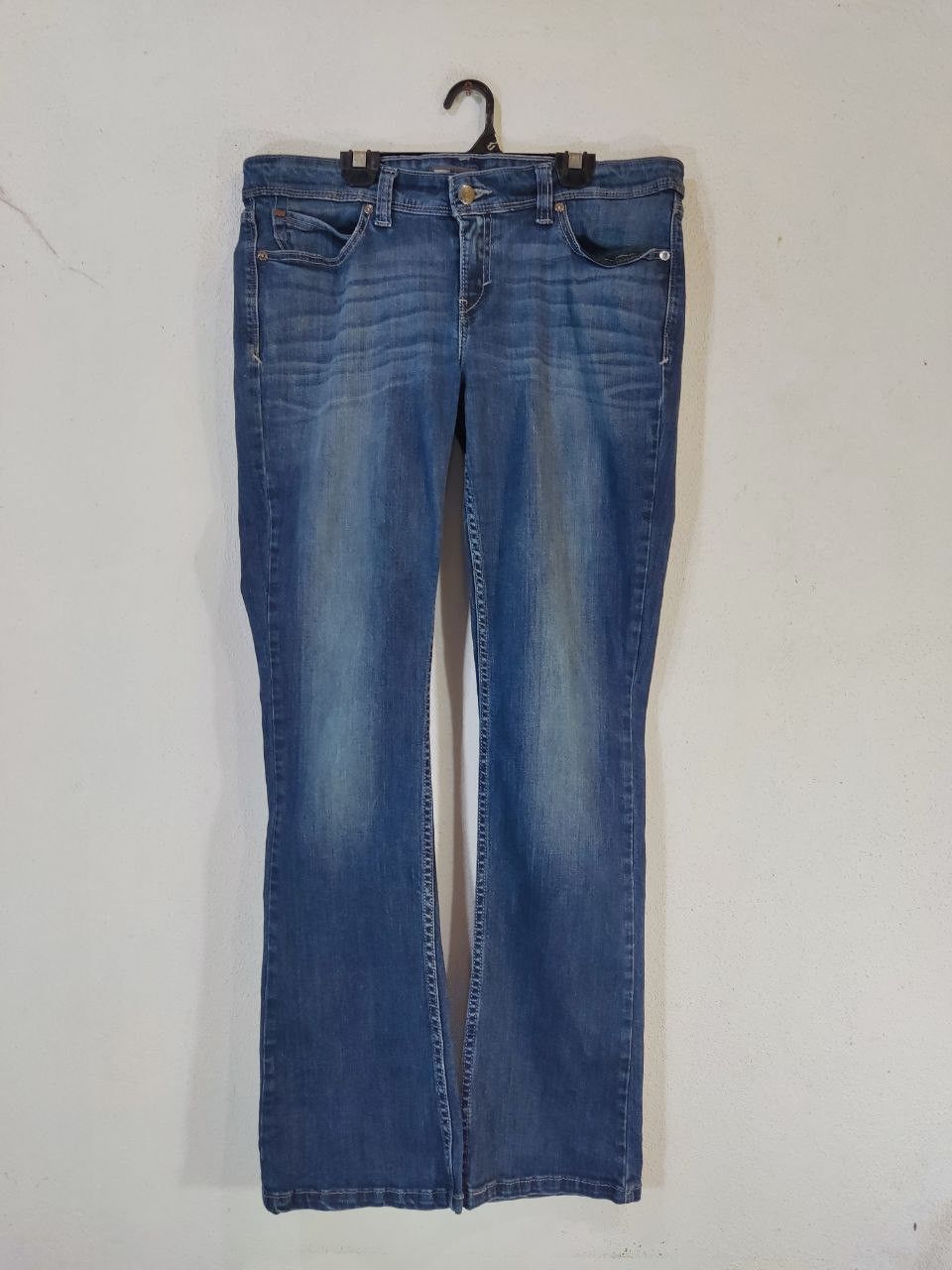 Levi's levis demi curve low rise bootcut skinny denim Size 35" - 2 Thumbnail