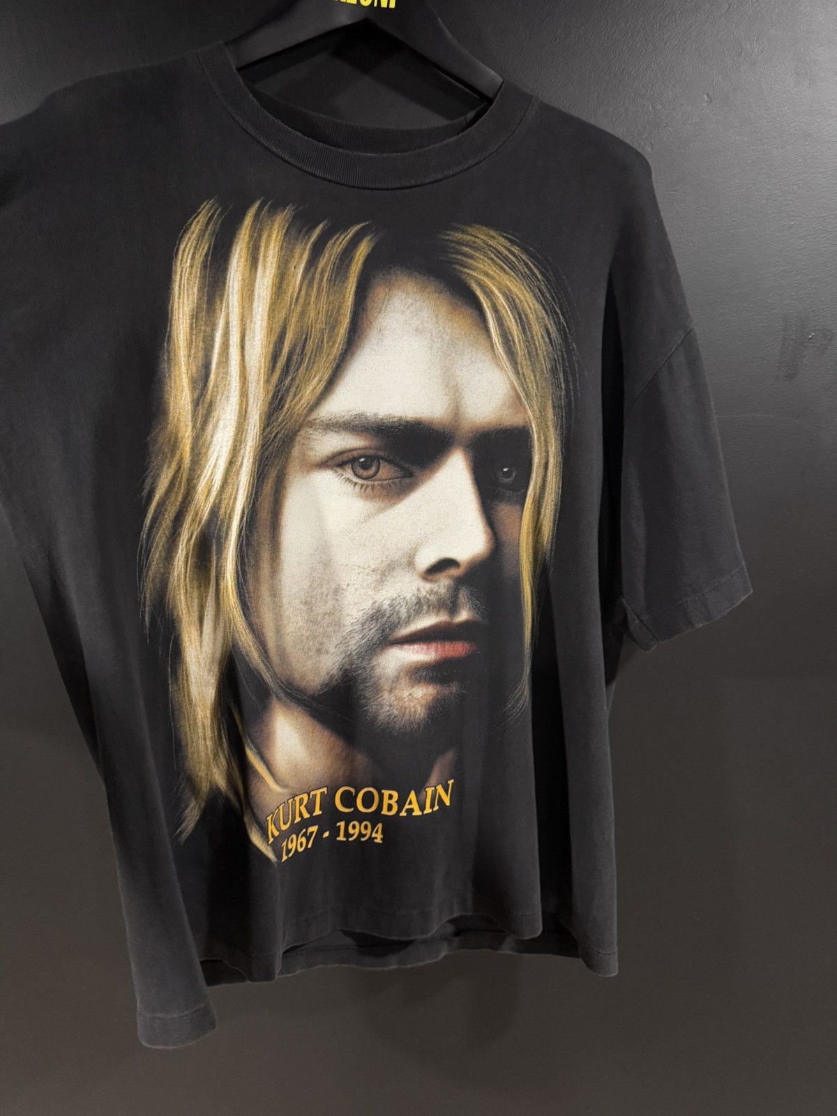 Band Tees 1990s Vintage Nirvana Kurt Cobain Single Stitch Band Tee XL Size US XL / EU 56 / 4 - 3 Thumbnail