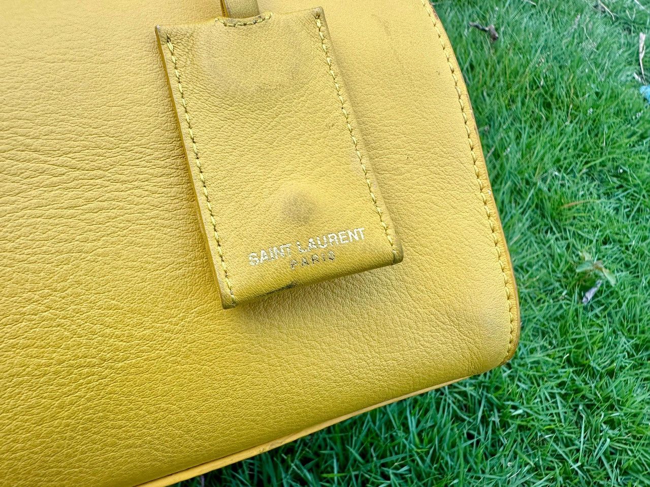 Yves Saint Laurent Authentic Yves Saint Laurent Smooth Small Y Cabas Tote Bag Size ONE SIZE - 11 Thumbnail
