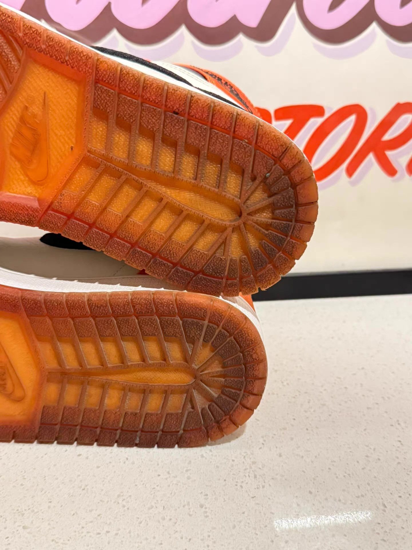 Nike Jordan Air Jordan 1 Retro High Silk Shattered Backboard Ｑ20 Size US 7.5 / EU 40-41 - 4 Thumbnail