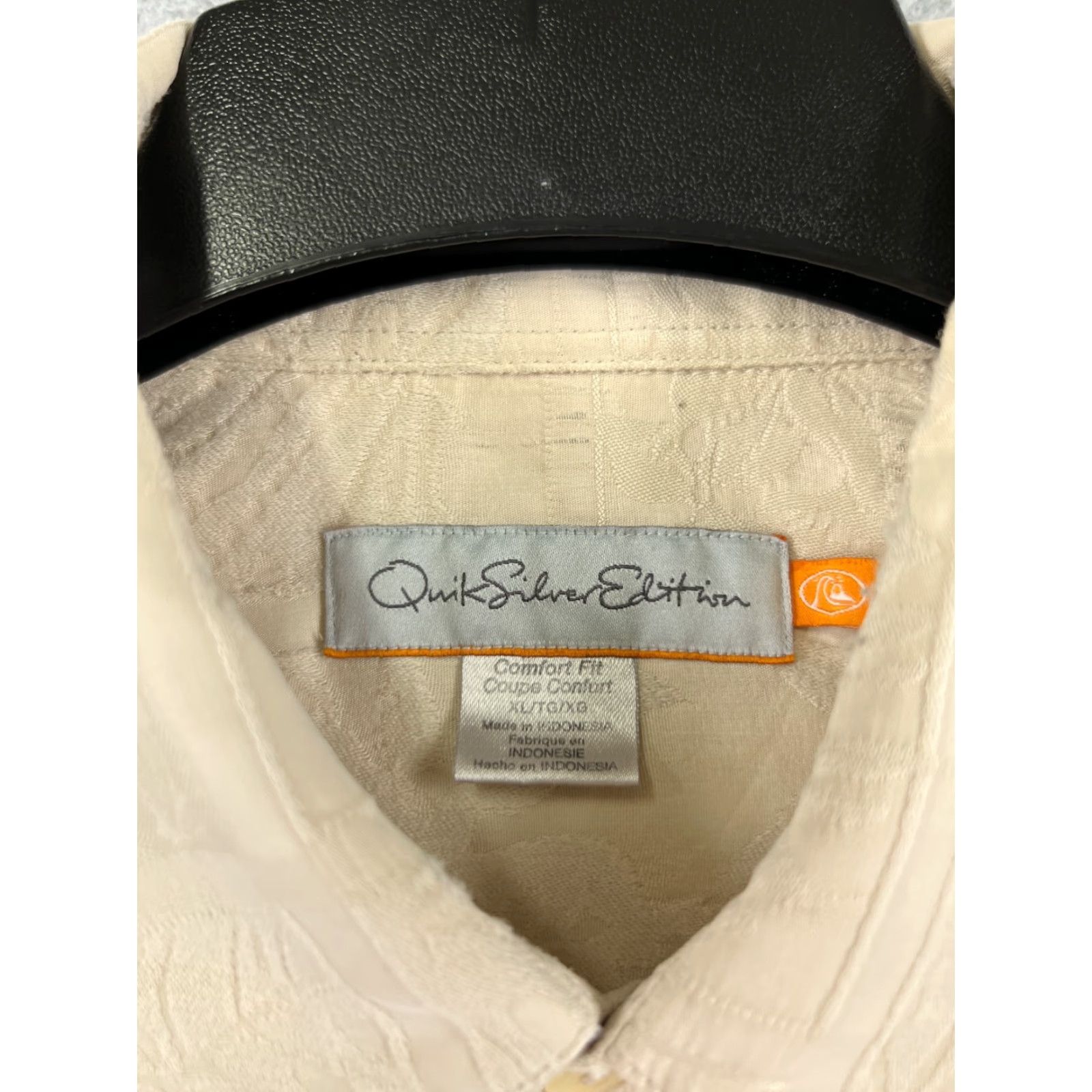 Quiksilver Quiksilver Shirt Mens XL Beige Floral Tile Button Up Rayon - Hawaiian, Floral, Short Sleeve, Button-Up, Regular Fit, Men Size US XL / EU 56 / 4 - 3 Thumbnail