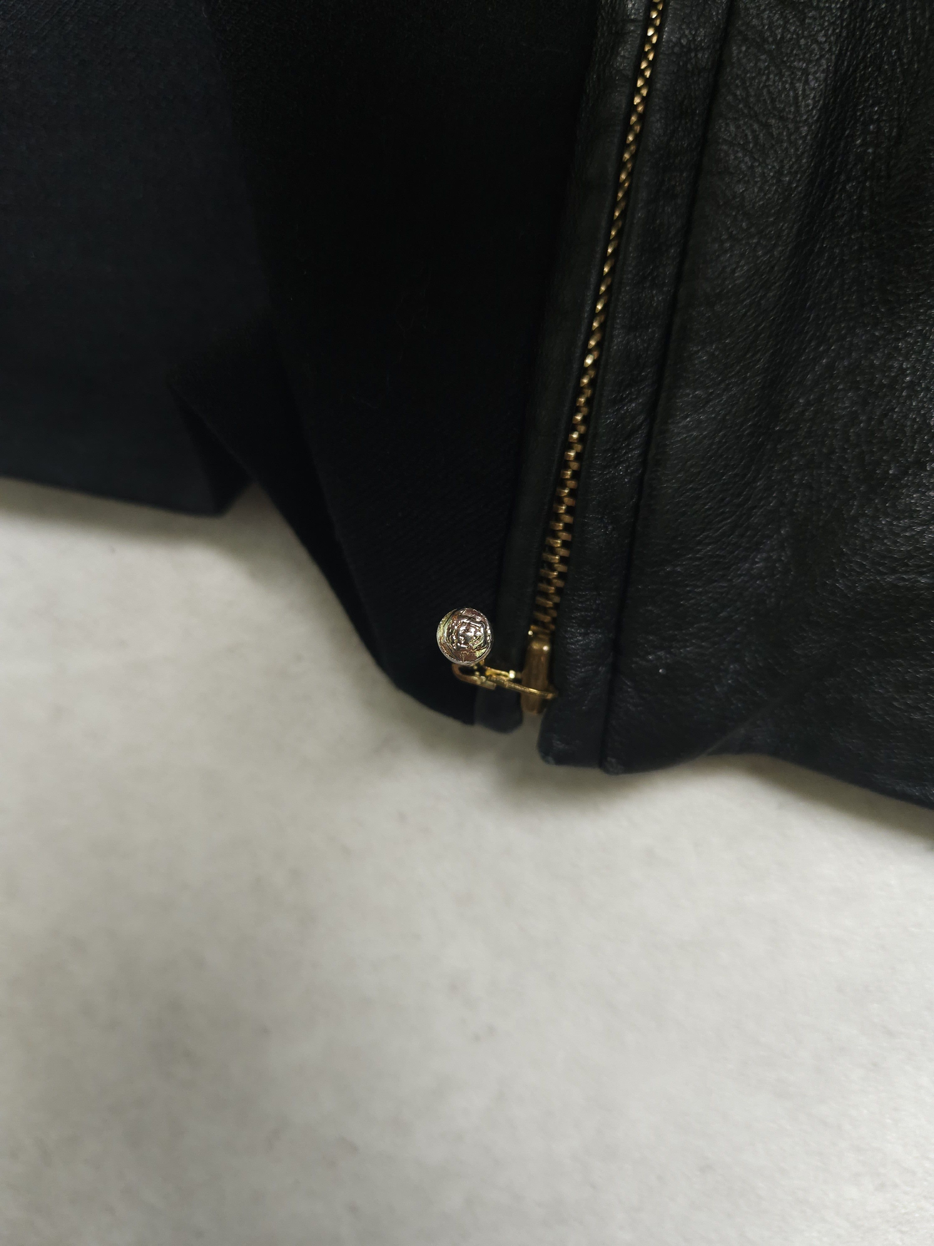 Versace Gianni Versace Couture leather and wool zip off pencil skirt Size 27" / US 4 / IT 40 - 14 Thumbnail