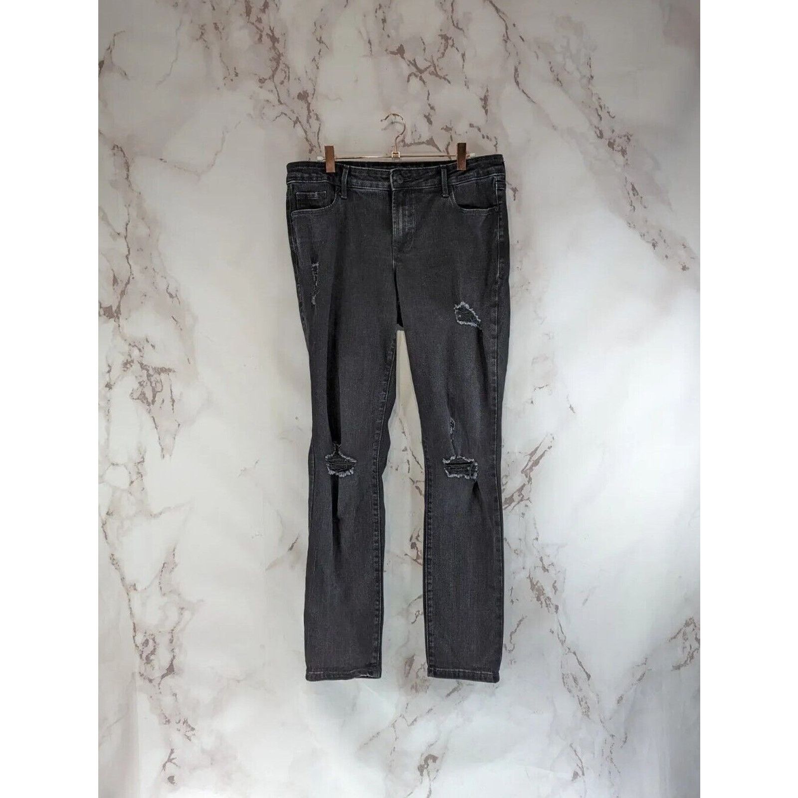 Old Navy Old Navy Jeans Womens 10 X 28 Mid Skinny Denim Distressed Size 32" / US 10 / IT 46 - 1 Thumbnail