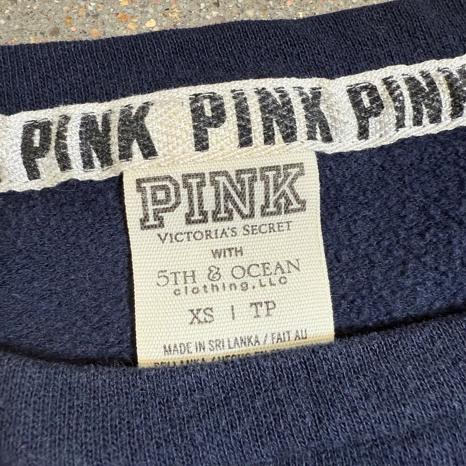Pink VS PINK Womens XS Michigan Sequin Sweatshirt NWOT Size XS / US 0-2 / IT 36-38 - 6 Thumbnail