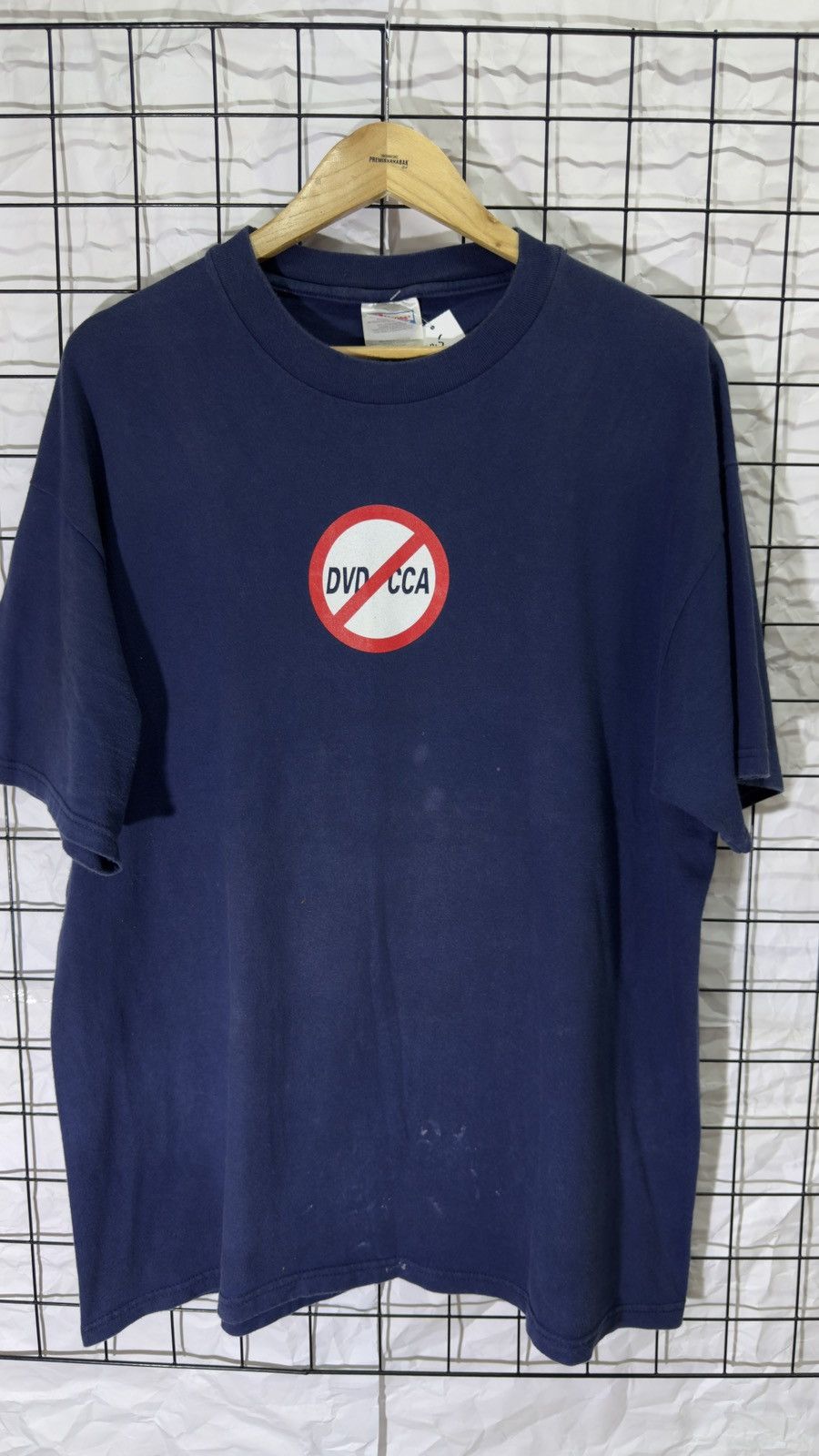 Vintage Vintage 90's center logo skate tee shirt Size US XL / EU 56 / 4 - 3 Thumbnail