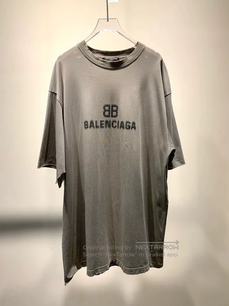 Balenciaga Balenciaga Mosaic Fuzzy Logo Hole Ripped Distressed Short- Size US XXS / EU 40 - 1 Thumbnail