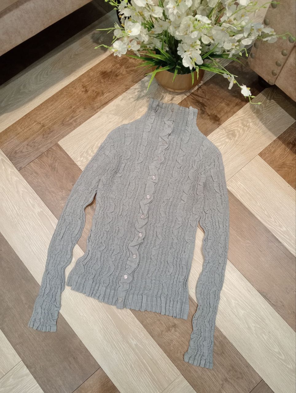Japanese Brand TOUJOURS DE USE JAPAN PLEATED TURTLE NECK TOPS Size ONE SIZE - 3 Thumbnail