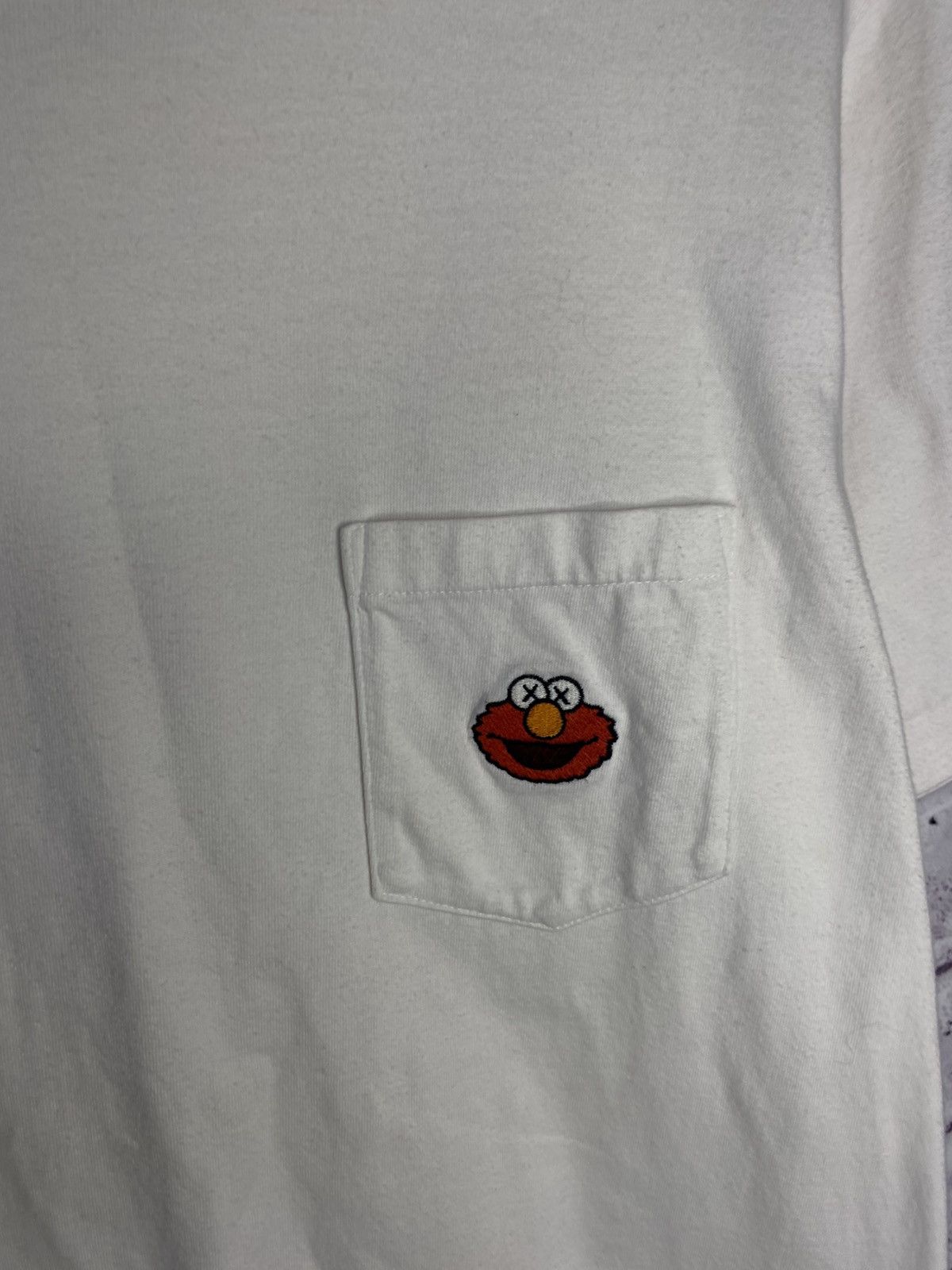 Kaws × Uniqlo Mens Vintage T-shirt Uniqlo x Kaws x Sesame Street tee Size US S / EU 44-46 / 1 - 4 Thumbnail