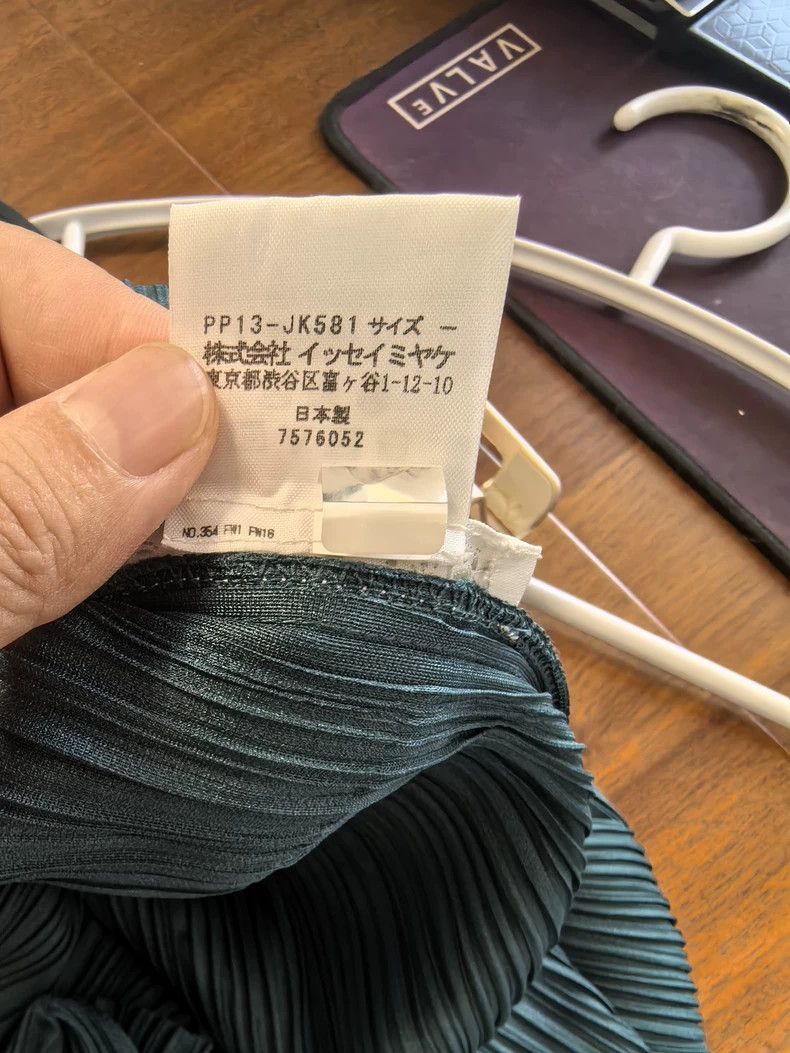 Issey Miyake Issey Miyake size:one size Green pleated short-sleeved shi Size XS / US 0-2 / IT 36-38 - 4 Thumbnail
