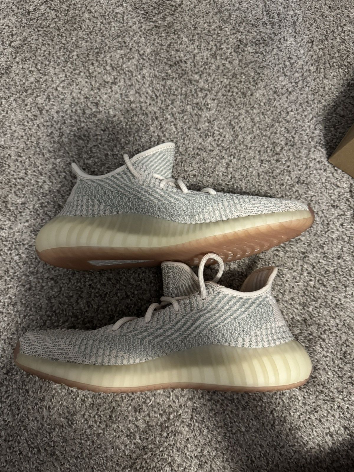 Yeezy Adidas Yeezy Boost 350 V2 “Citrin” Non Reflective Size US 9.5 / EU 42-43 - 5 Thumbnail