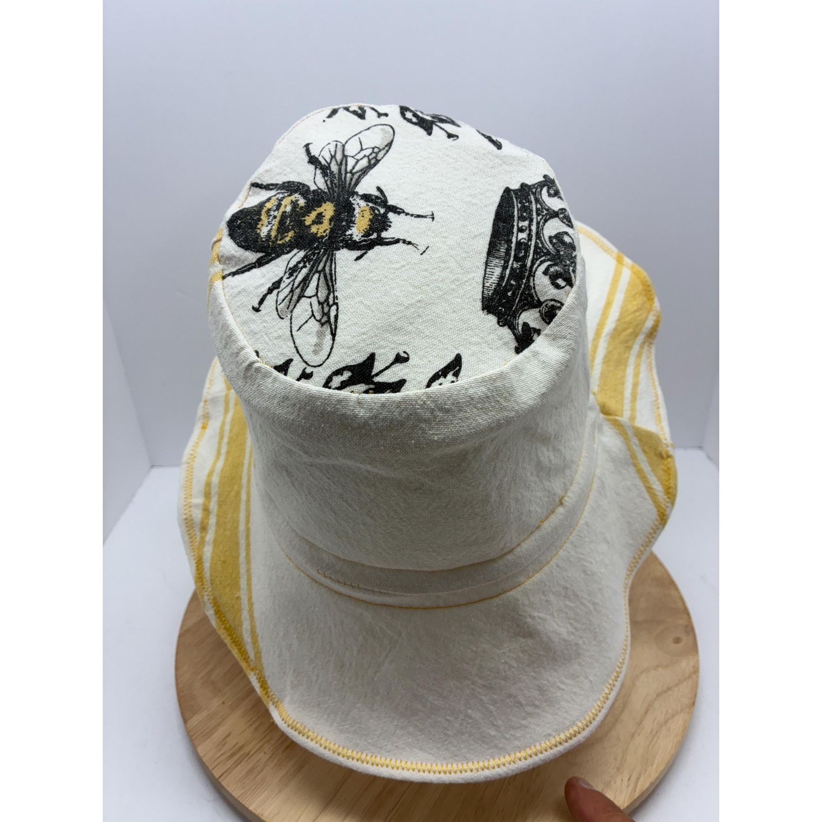Other Upcycled Cotton Bucket Hat – Bee & Botanical Print Size ONE SIZE - 5 Thumbnail