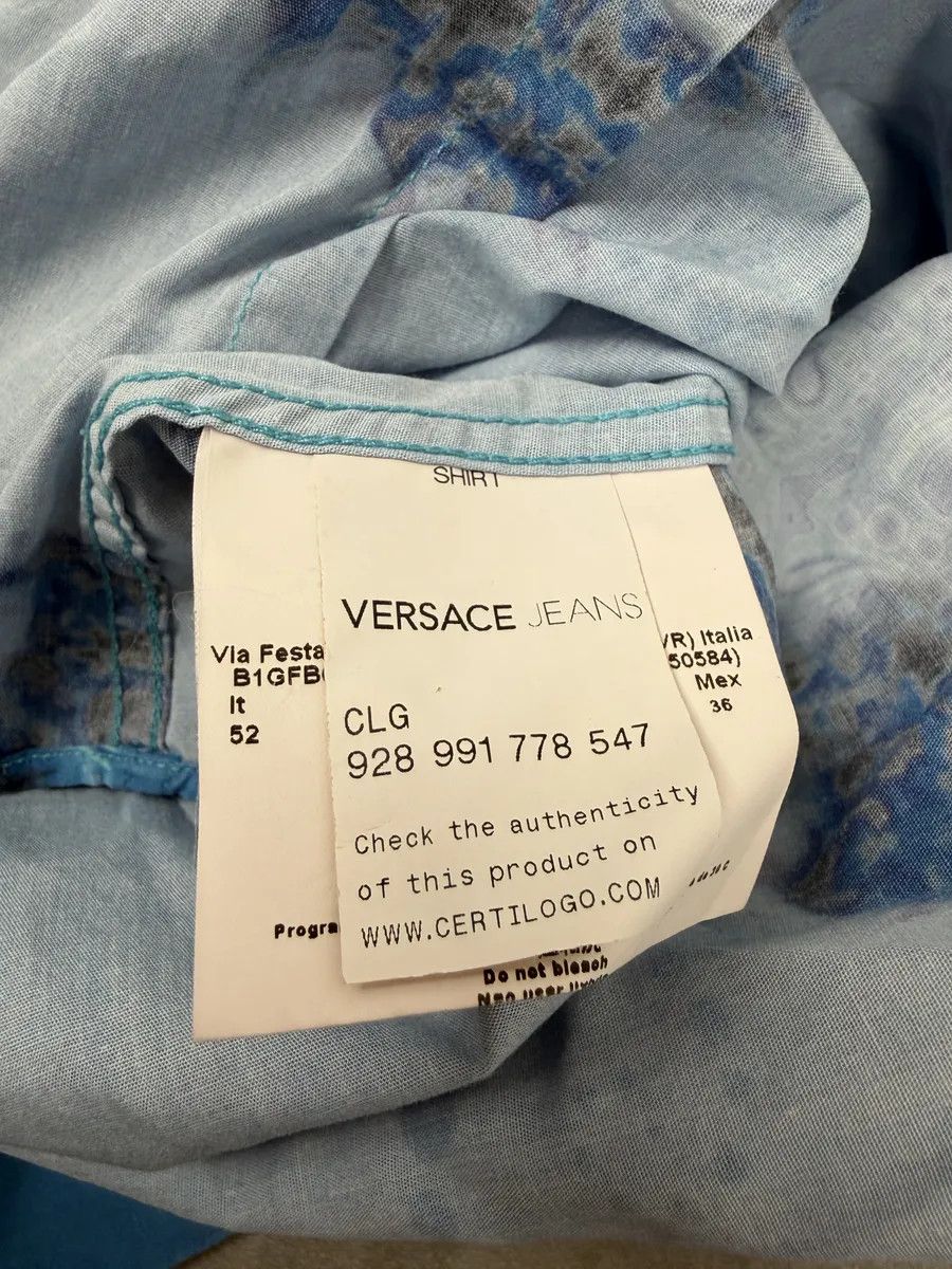 Versace 2010s Versace Blue Abstract Royal Shirt Size US M / EU 48-50 / 2 - 8 Thumbnail