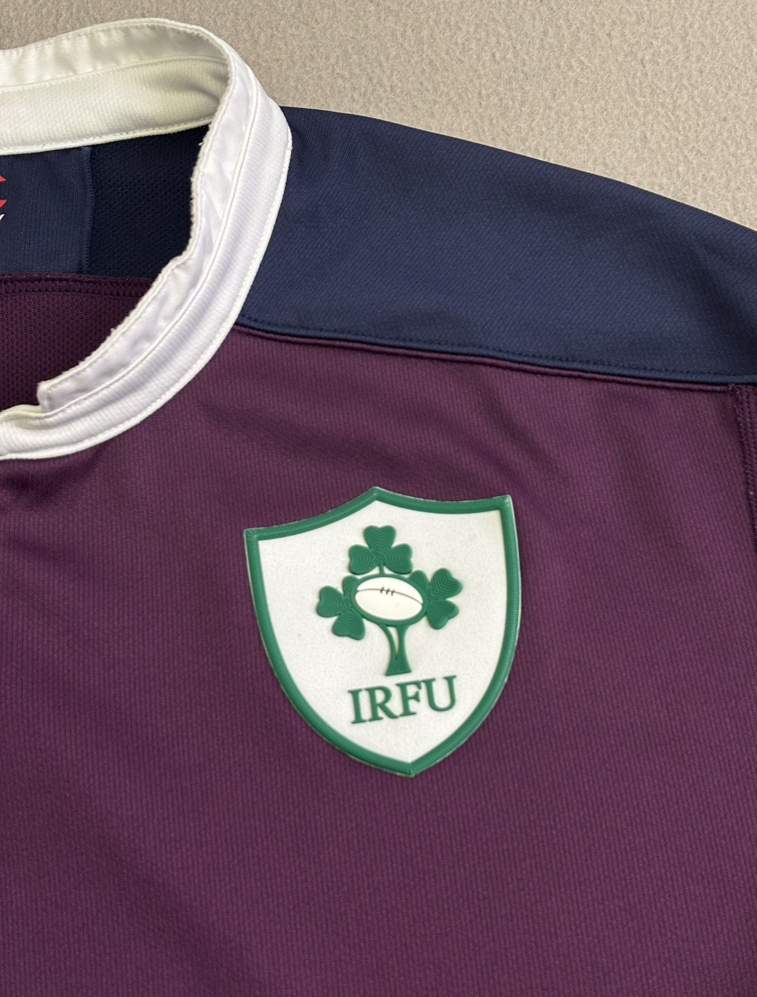 Canterbury of New Zealand Ireland Rugby 2016/2017 Canterbury Vodafone Vapodri+ Size US L / EU 52-54 / 3 - 8 Thumbnail