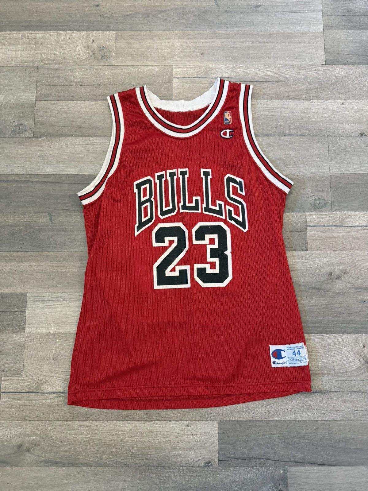 Champion Vintage MICHAEL JORDAN Chicago Bulls Champion Size 44 (L) Size US L / EU 52-54 / 3 - 1 Thumbnail