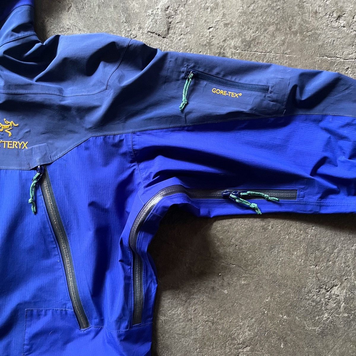 Arc'teryx Vintage Arcteryx Alpha SV too blue jacket 1998 Size US XL / EU 56 / 4 - 13 Thumbnail
